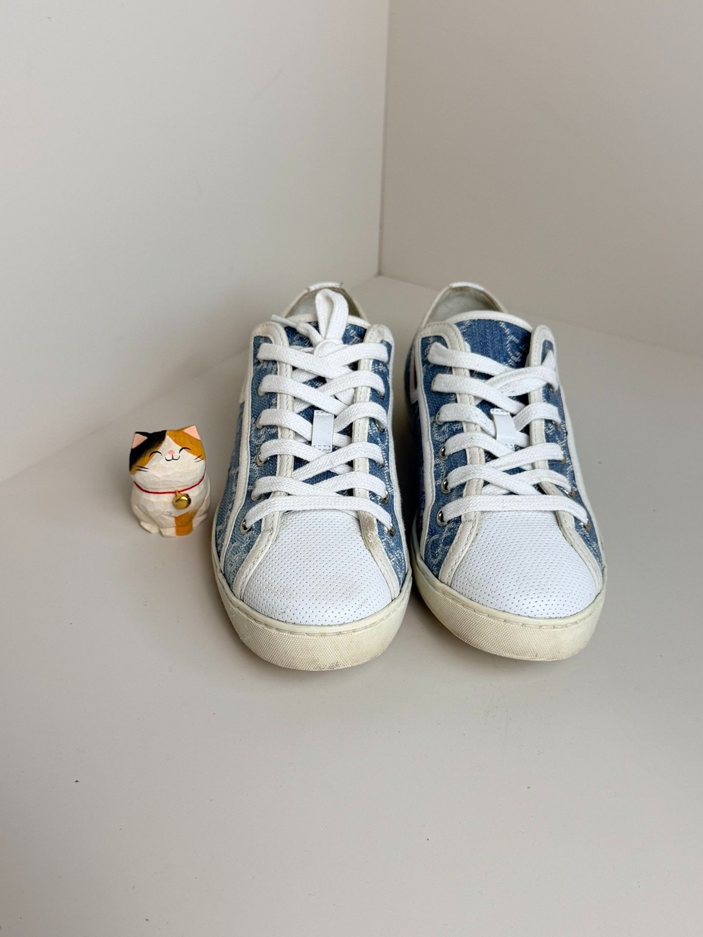 Gucci Gucci Denim Lowtop Sneakers us_6 Women Size US 6 / IT 36 - 3 Thumbnail
