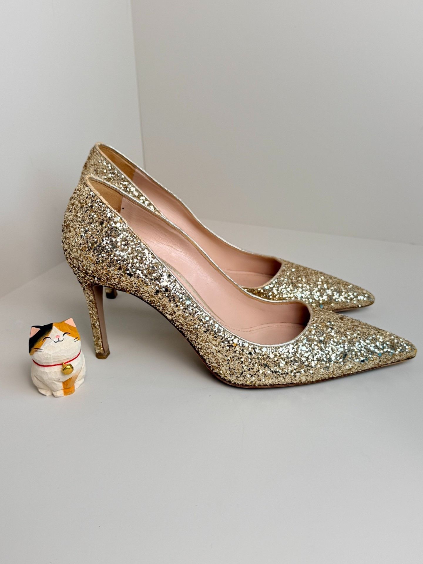 Miu Miu Miu Miu Gold Lowtop Sneakers us_5 Women Size US 5 / IT 35 - 2 Thumbnail