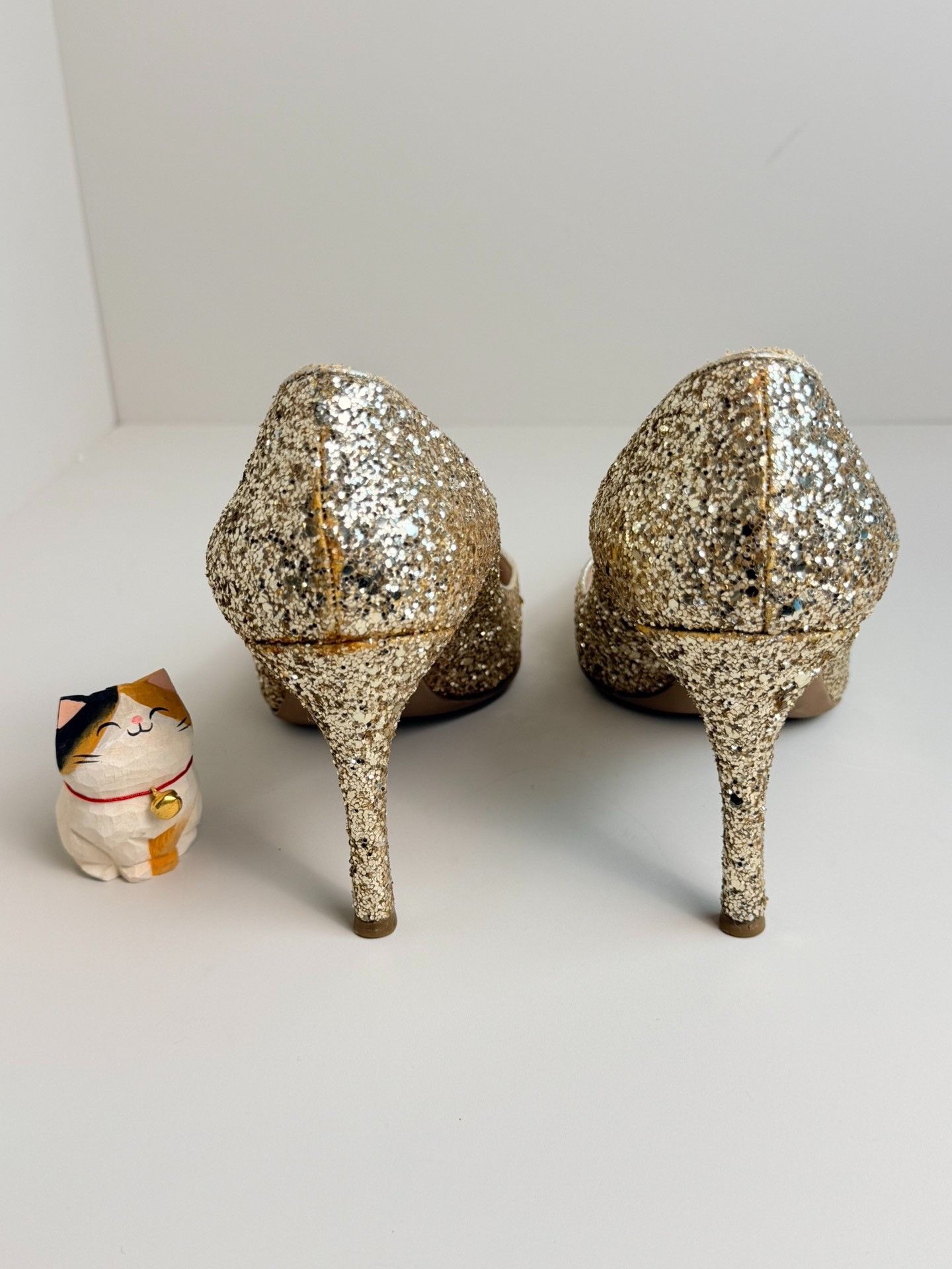 Miu Miu Miu Miu Gold Lowtop Sneakers us_5 Women Size US 5 / IT 35 - 4 Thumbnail