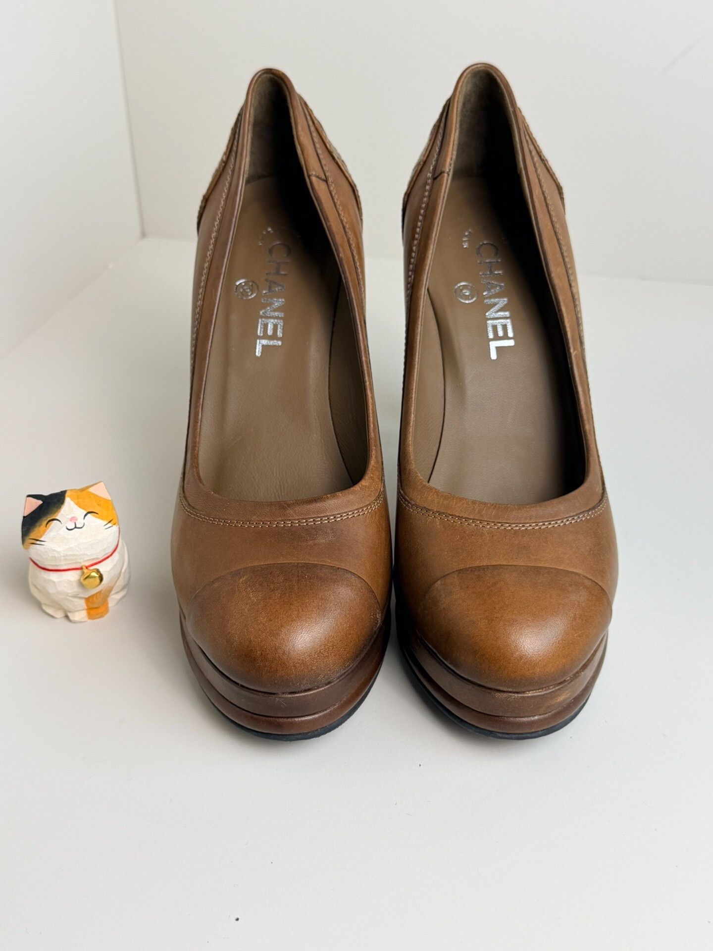 Chanel Chanel Retro Lowtop Sneakers us_9 Women Size US 9 / IT 39 - 3 Thumbnail