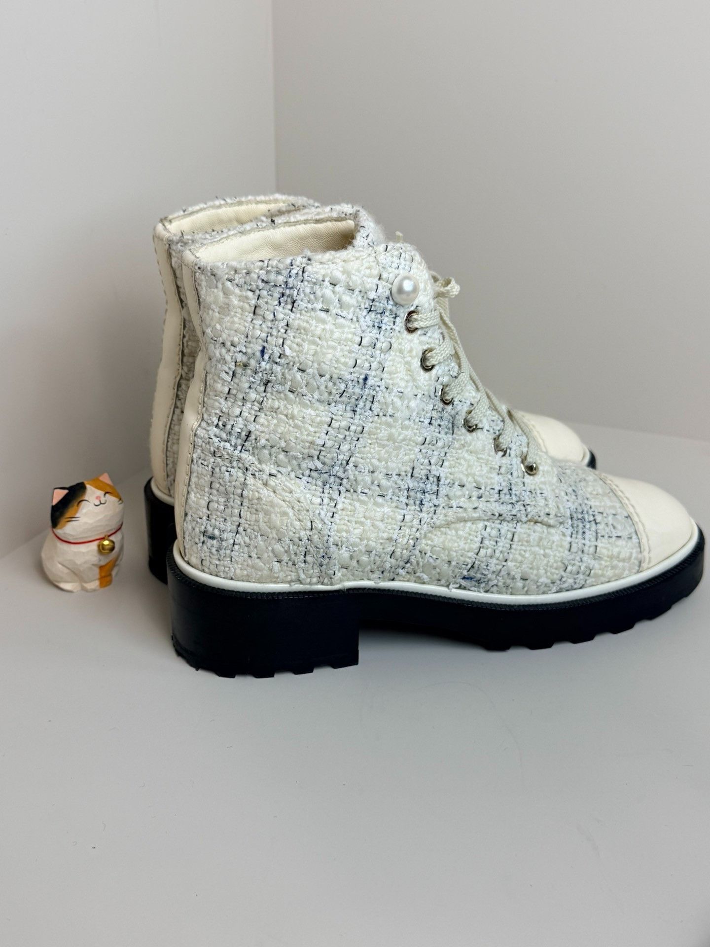 Chanel Chanel Boots us_7 Women Size US 7 / IT 37 - 2 Thumbnail