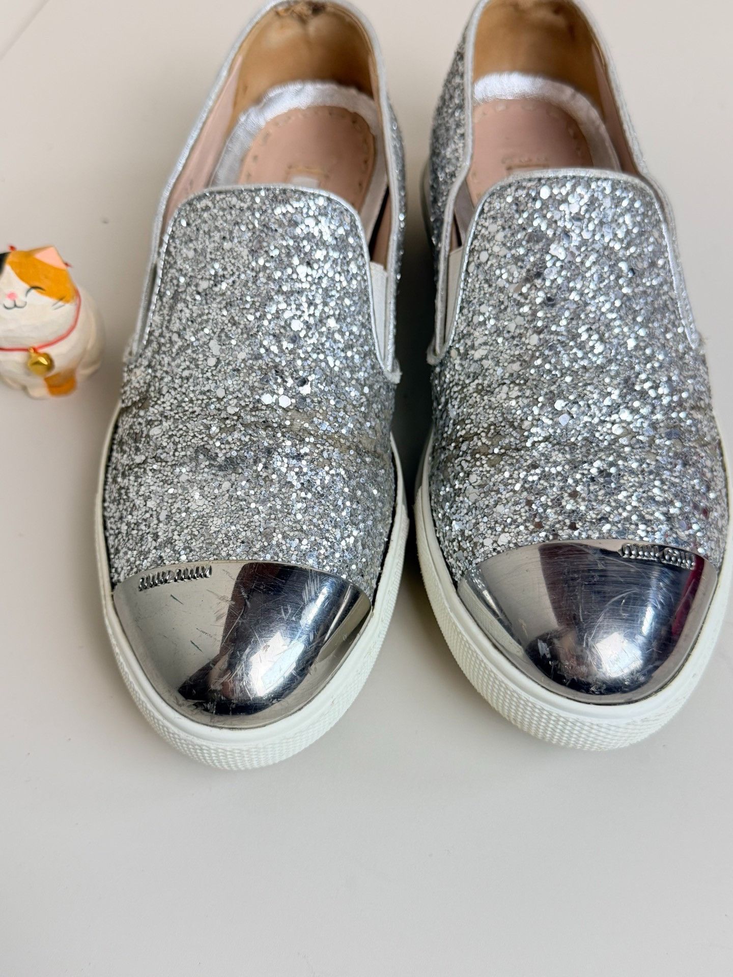 Miu Miu Miu Miu Silver Lowtop Sneakers us_5 Women Size US 5 / IT 35 - 4 Thumbnail