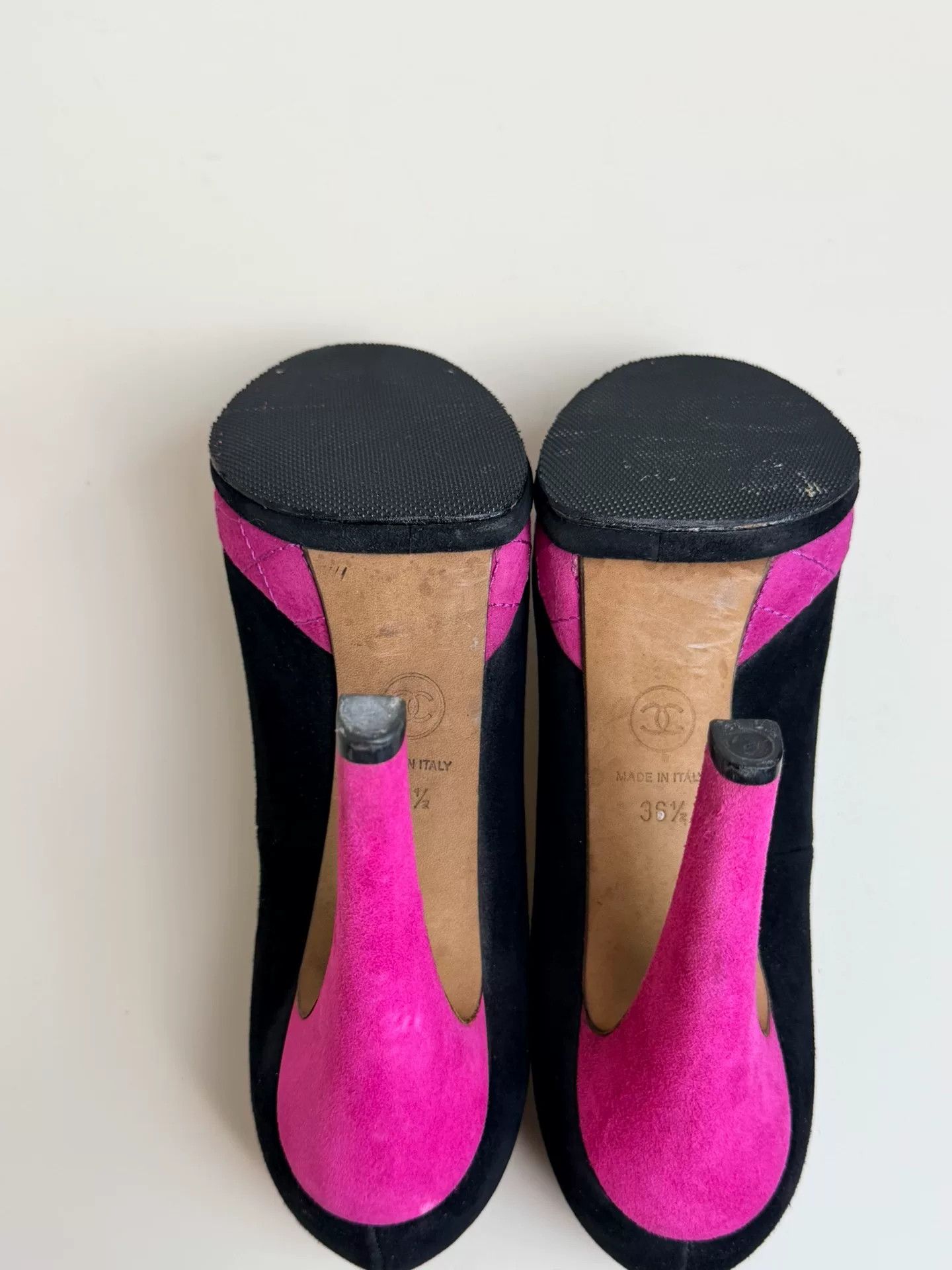 Chanel Chanel Waterproof Multi Lowtop Sneakers us_6-5 Women Size US 6.5 / IT 36.5 - 6 Thumbnail