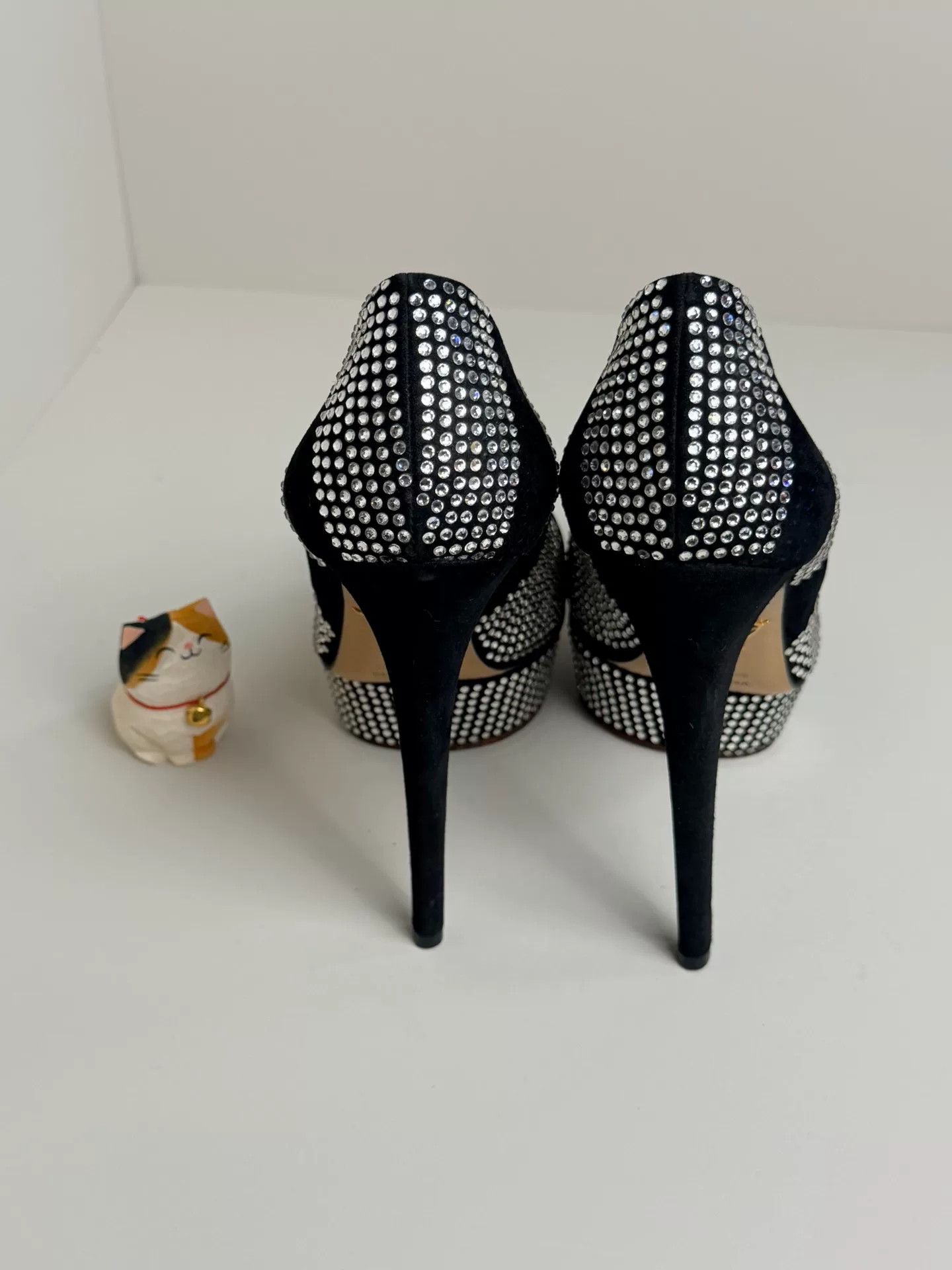 Charlotte Olympia Charlotte Olympia Waterproof Lowtop Sneakers us_7 Women Size US 7 / IT 37 - 4 Thumbnail
