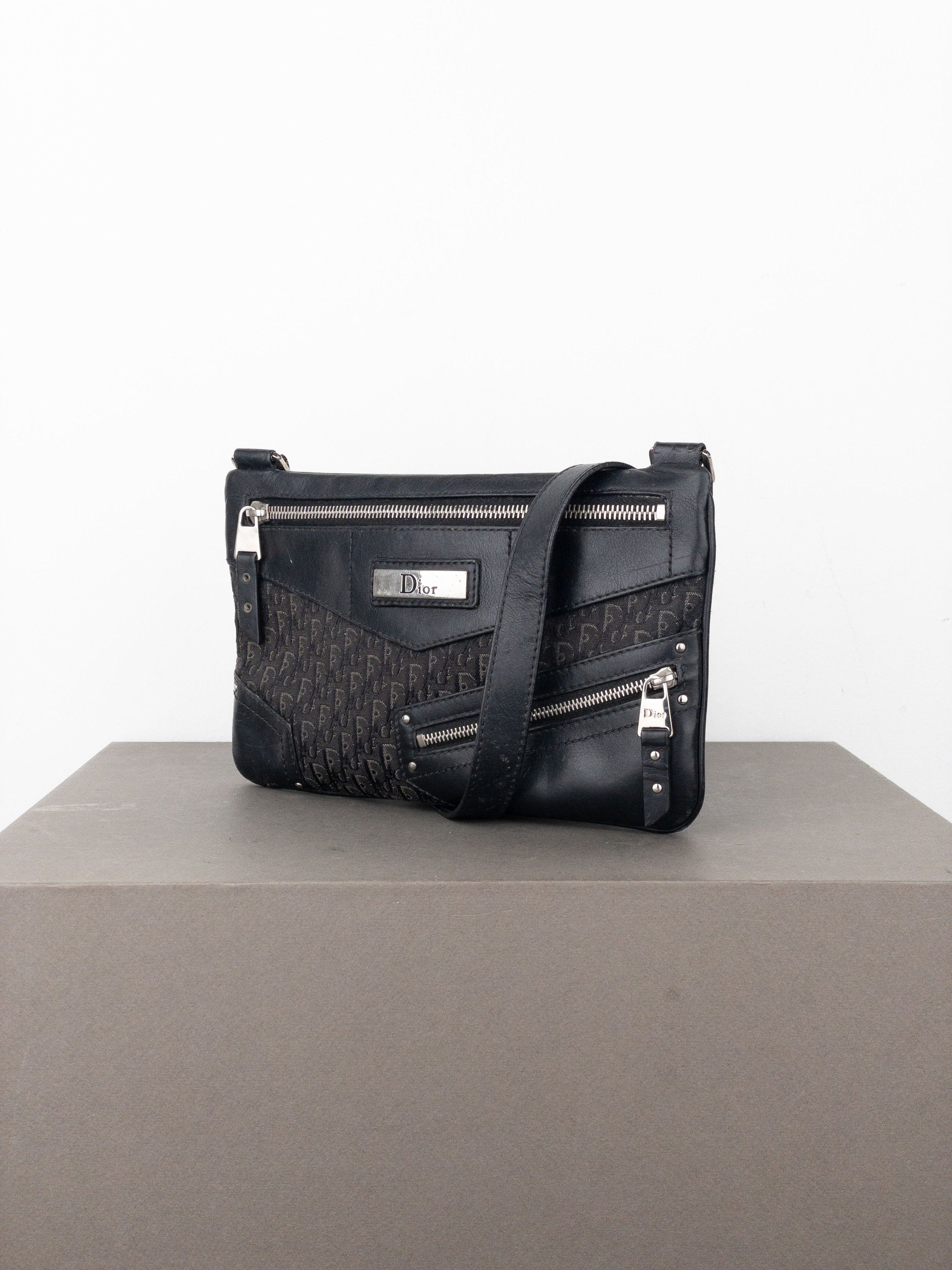 Dior by Galliano SS02 ‘Street Chic’ issimo Monogram Trotter Cross Size ONE SIZE - 2 Thumbnail