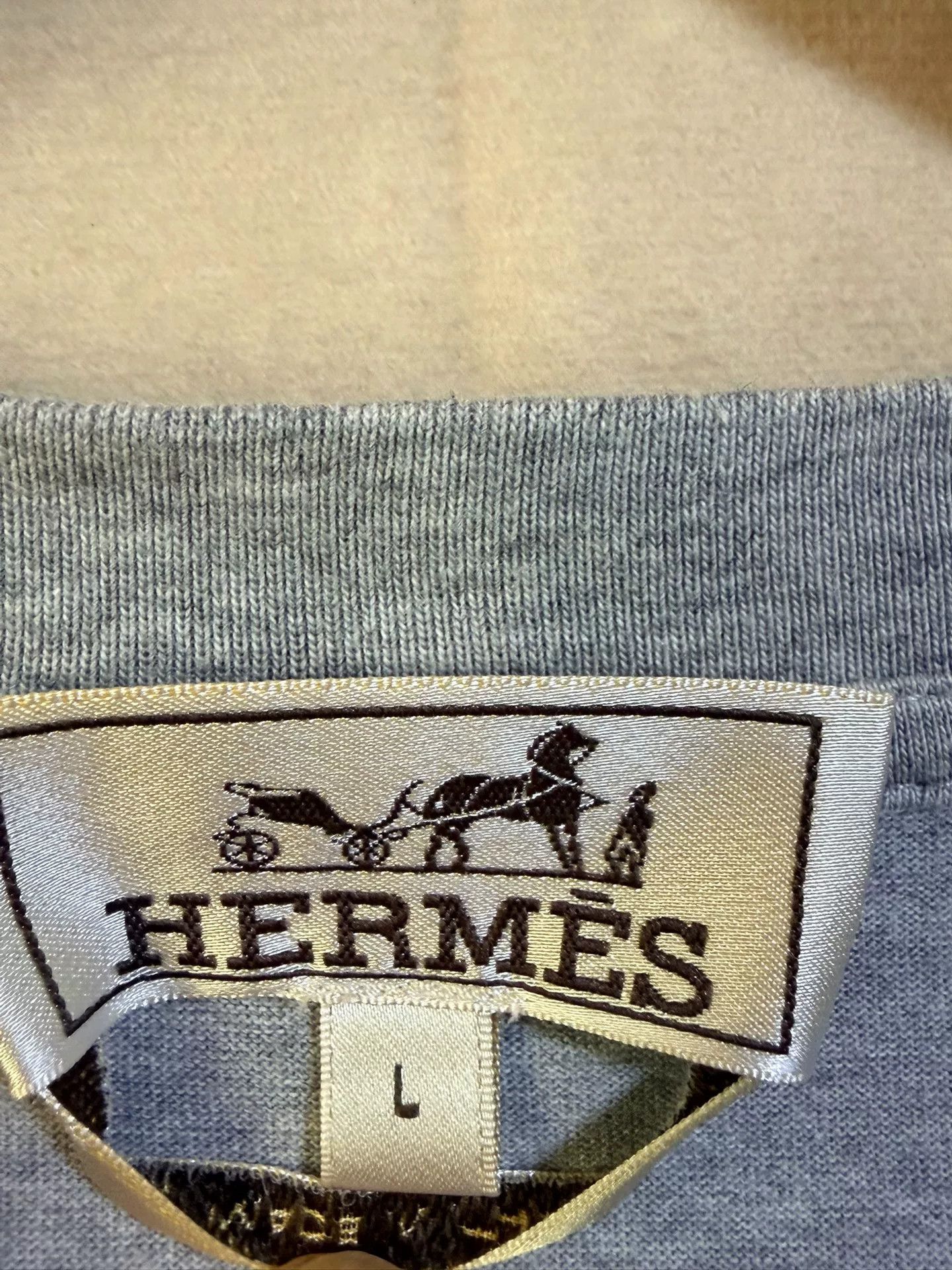 Hermes Hermes Leather Embroidered T-Shirt l Men Size US L / EU 52-54 / 3 - 3 Thumbnail