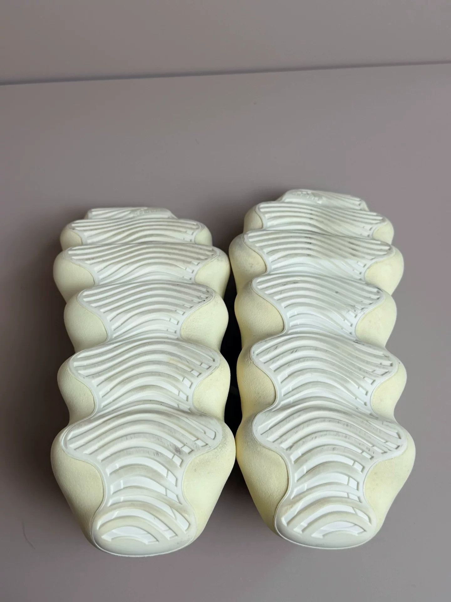 Adidas Adidas YEEZY White Lowtop Sneakers 11.5 Men Size US 11.5 / EU 44-45 - 5 Thumbnail