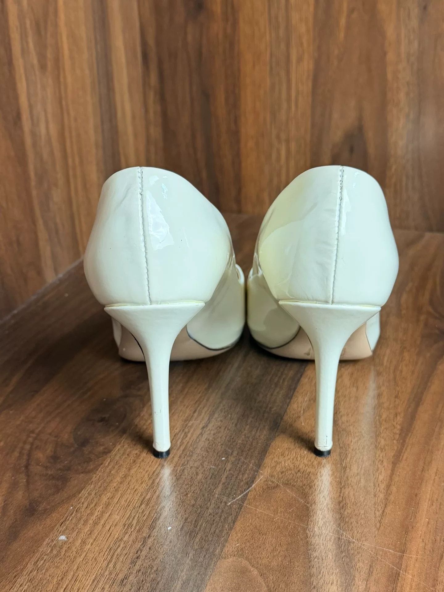 Versace Versace White Lowtop Sneakers us_5-5 Women Size US 5.5 / IT 35.5 - 4 Thumbnail