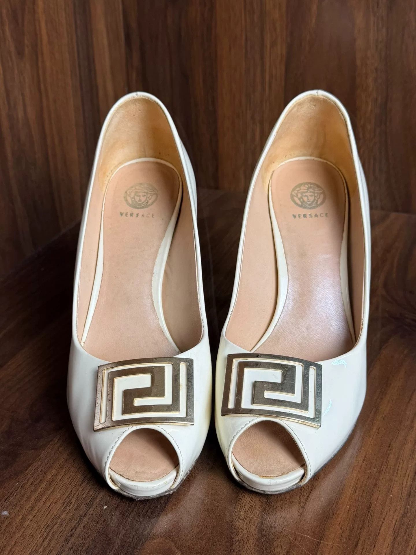 Versace Versace White Lowtop Sneakers us_5-5 Women Size US 5.5 / IT 35.5 - 2 Thumbnail
