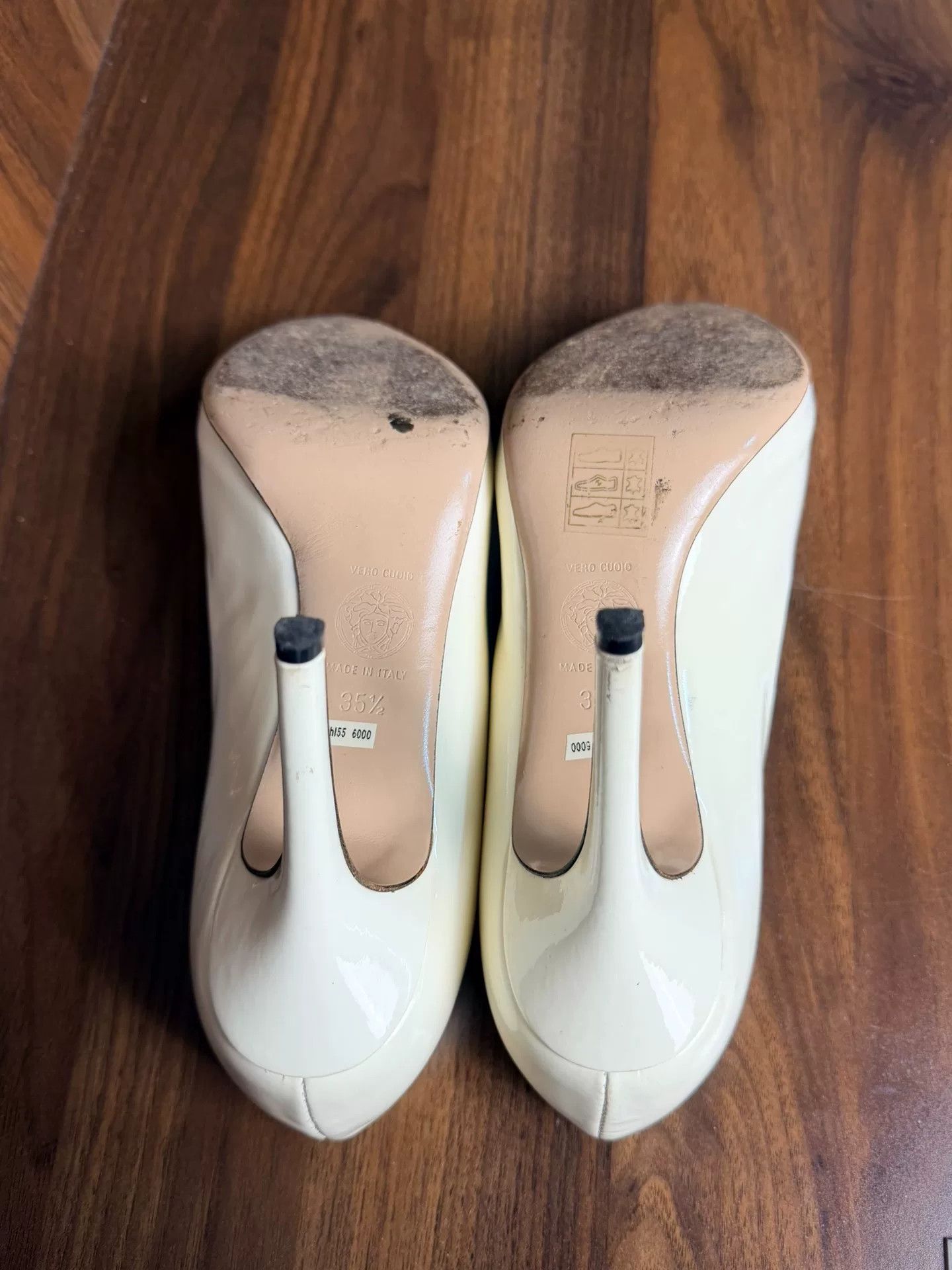 Versace Versace White Lowtop Sneakers us_5-5 Women Size US 5.5 / IT 35.5 - 5 Thumbnail