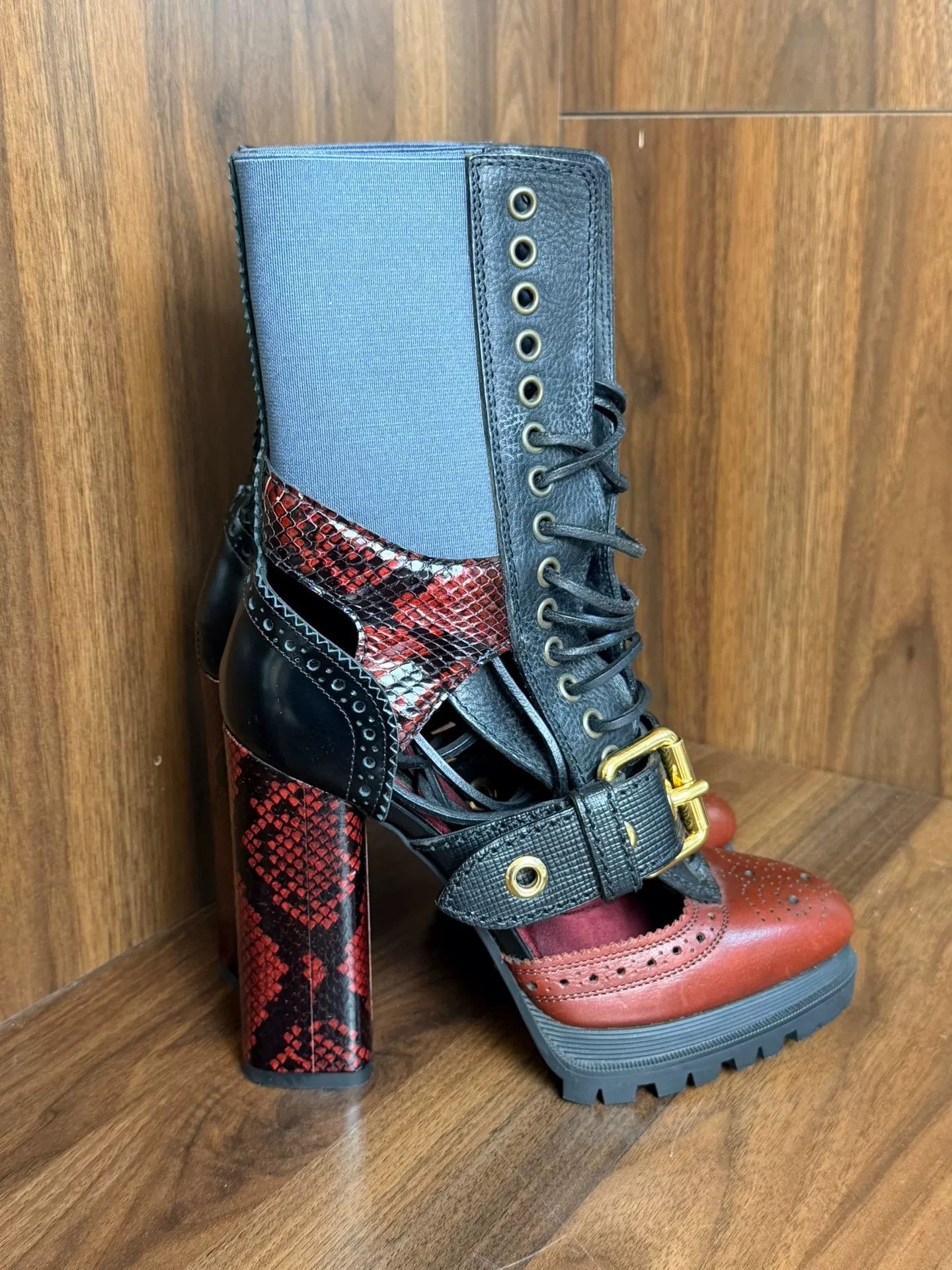 Burberry Burberry Boots us_6 Women Size US 6 / IT 36 - 4 Thumbnail
