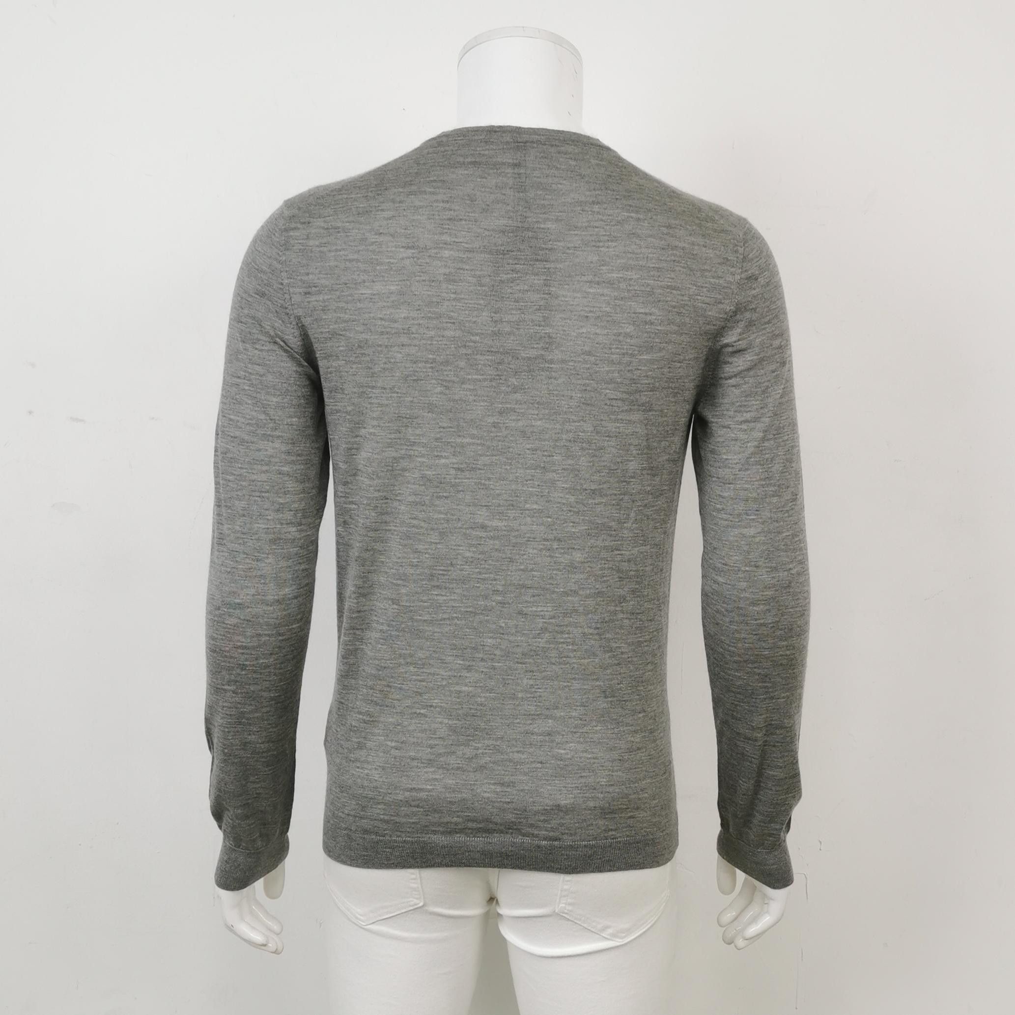 Gucci Gucci Cashmere V-Neck Sweater L Size US L / EU 52-54 / 3 - 2 Thumbnail