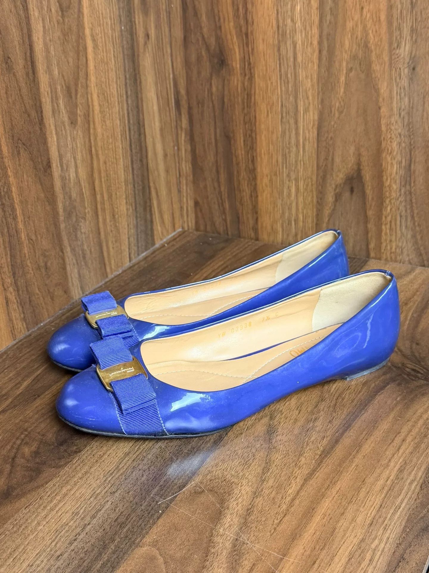 Salvatore Ferragamo Salvatore Ferragamo Patent Blue Lowtop Sneakers us_8 Women Size US 8 / IT 38 - 2 Thumbnail