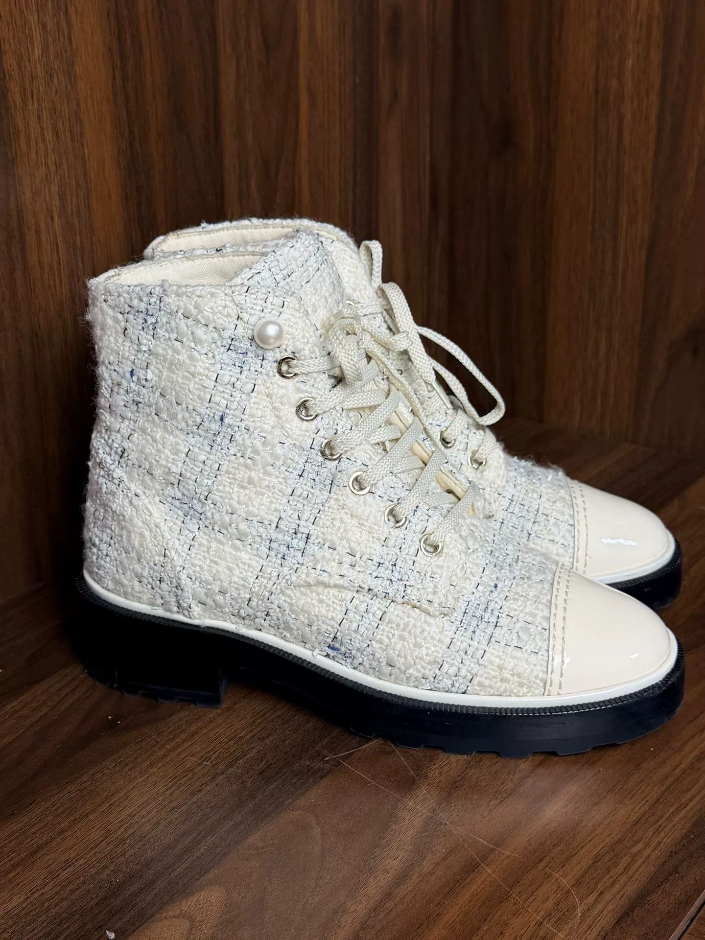 Chanel Chanel Boots us_7 Women Size US 7 / IT 37 - 4 Thumbnail