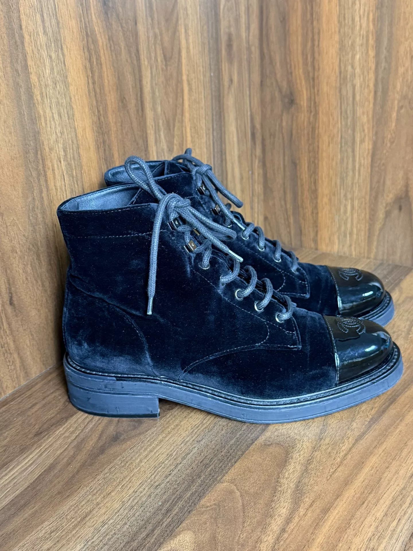 Chanel Chanel Velvet Boots us_9-5 Women Size US 9.5 / IT 39.5 - 3 Thumbnail