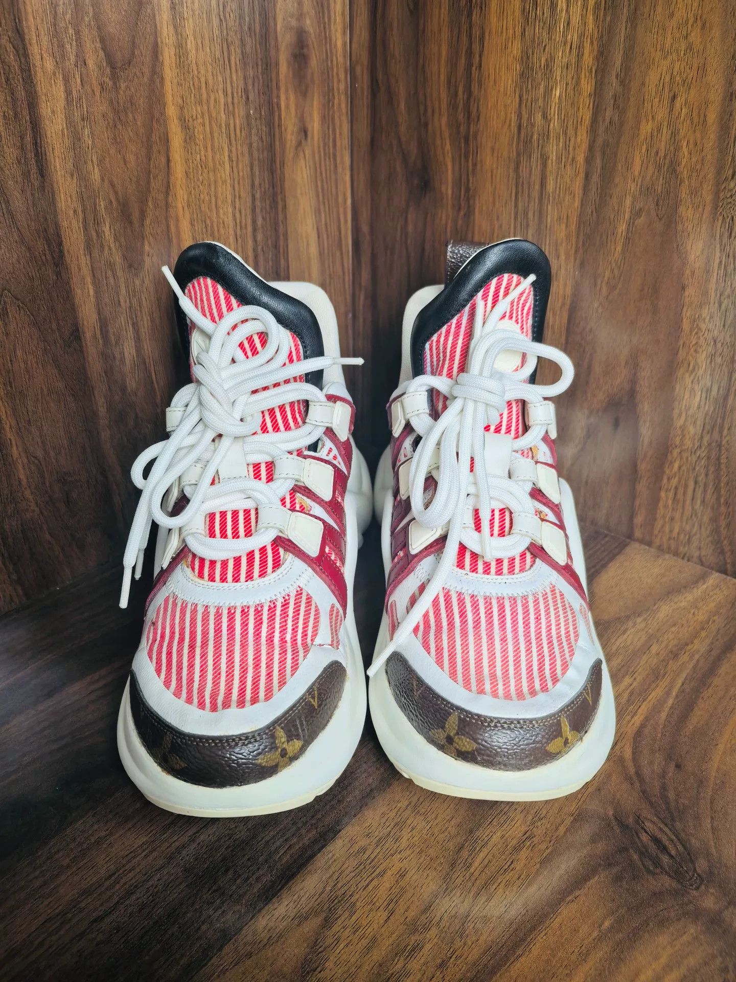 Louis Vuitton Louis Vuitton Leather Lowtop Sneakers us_5-5 Women Size US 5.5 / IT 35.5 - 3 Thumbnail