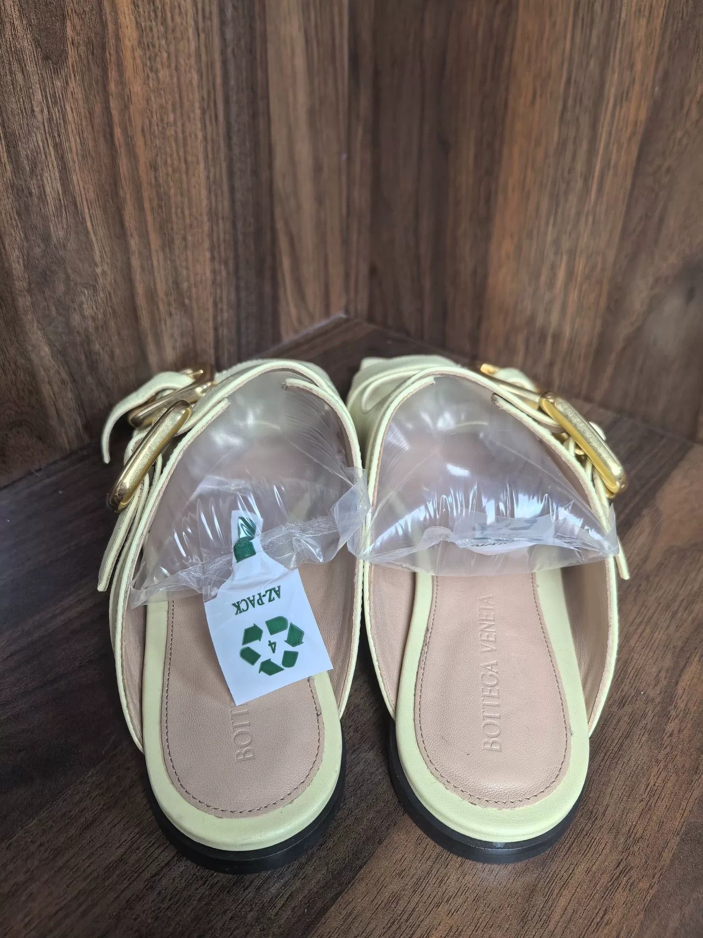 Bottega Veneta Bottega Veneta Yellow Sandals us_5 Women Size US 5 / IT 35 - 5 Thumbnail