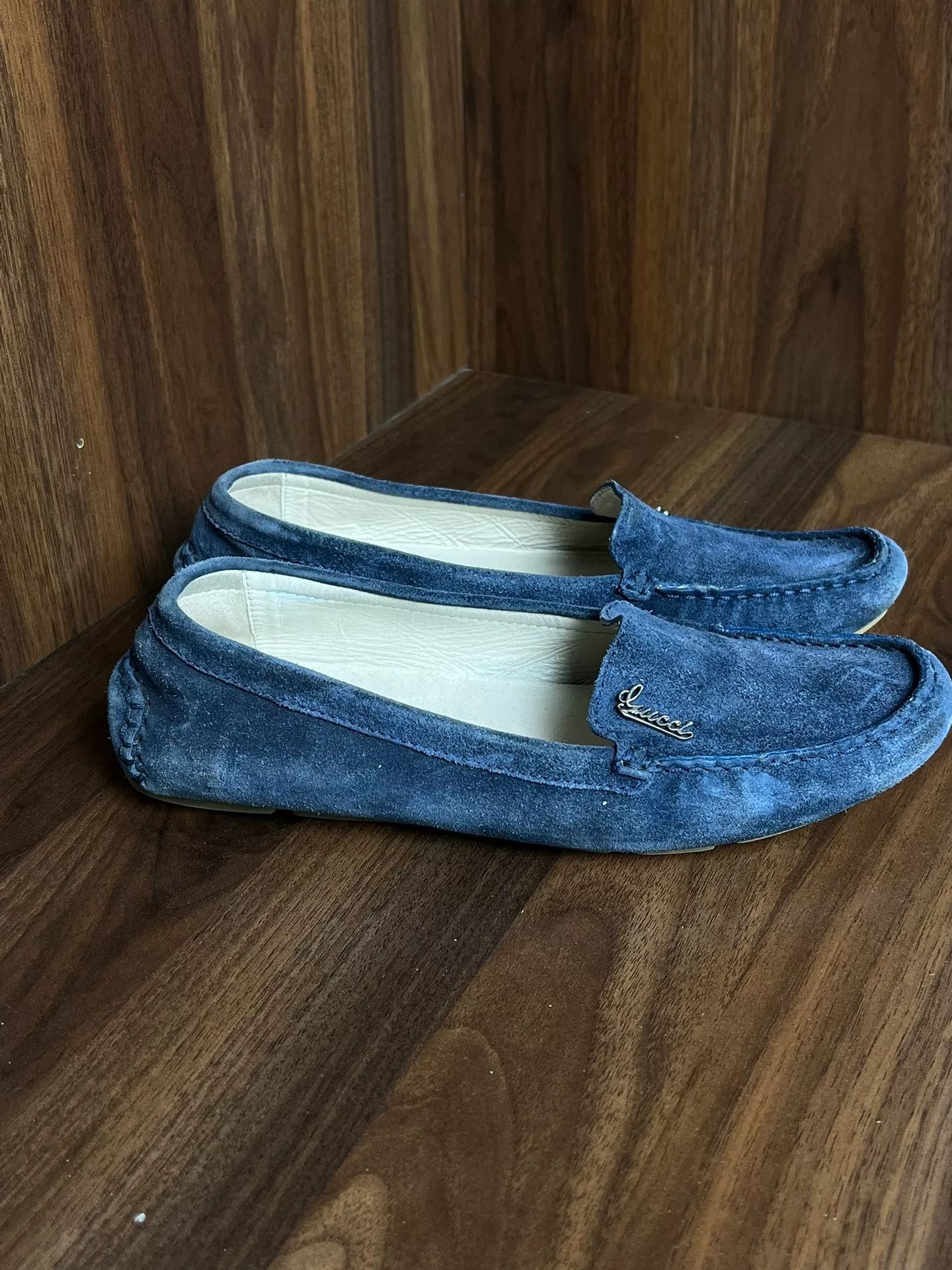 Gucci Gucci Suede Blue Lowtop Sneakers us_6 Women Size US 6 / IT 36 - 3 Thumbnail