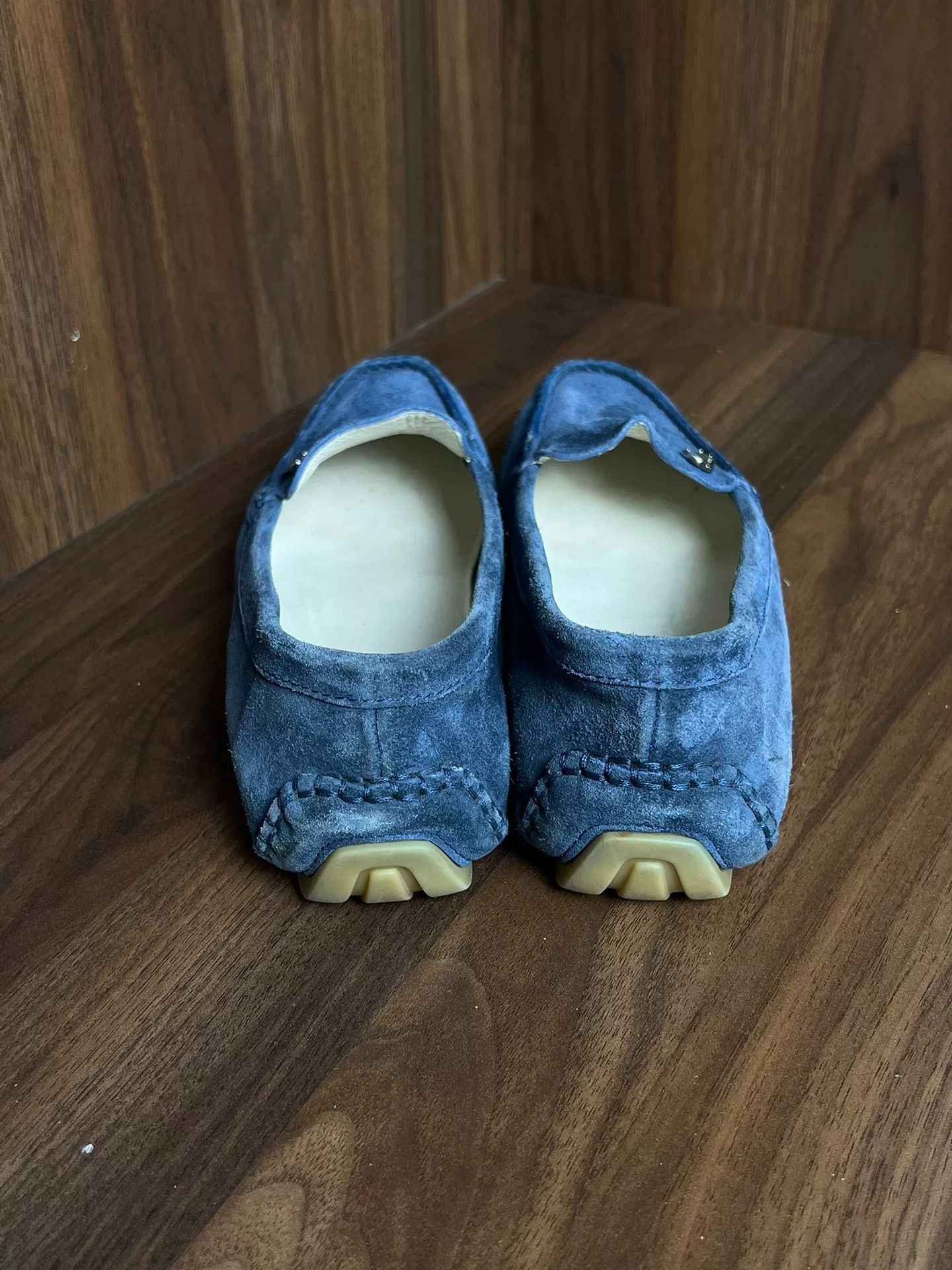 Gucci Gucci Suede Blue Lowtop Sneakers us_6 Women Size US 6 / IT 36 - 4 Thumbnail