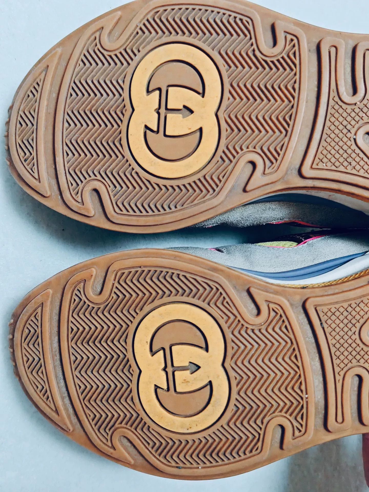 Gucci Gucci Casual Lowtop Sneakers us_6 Women Size US 6 / IT 36 - 4 Thumbnail
