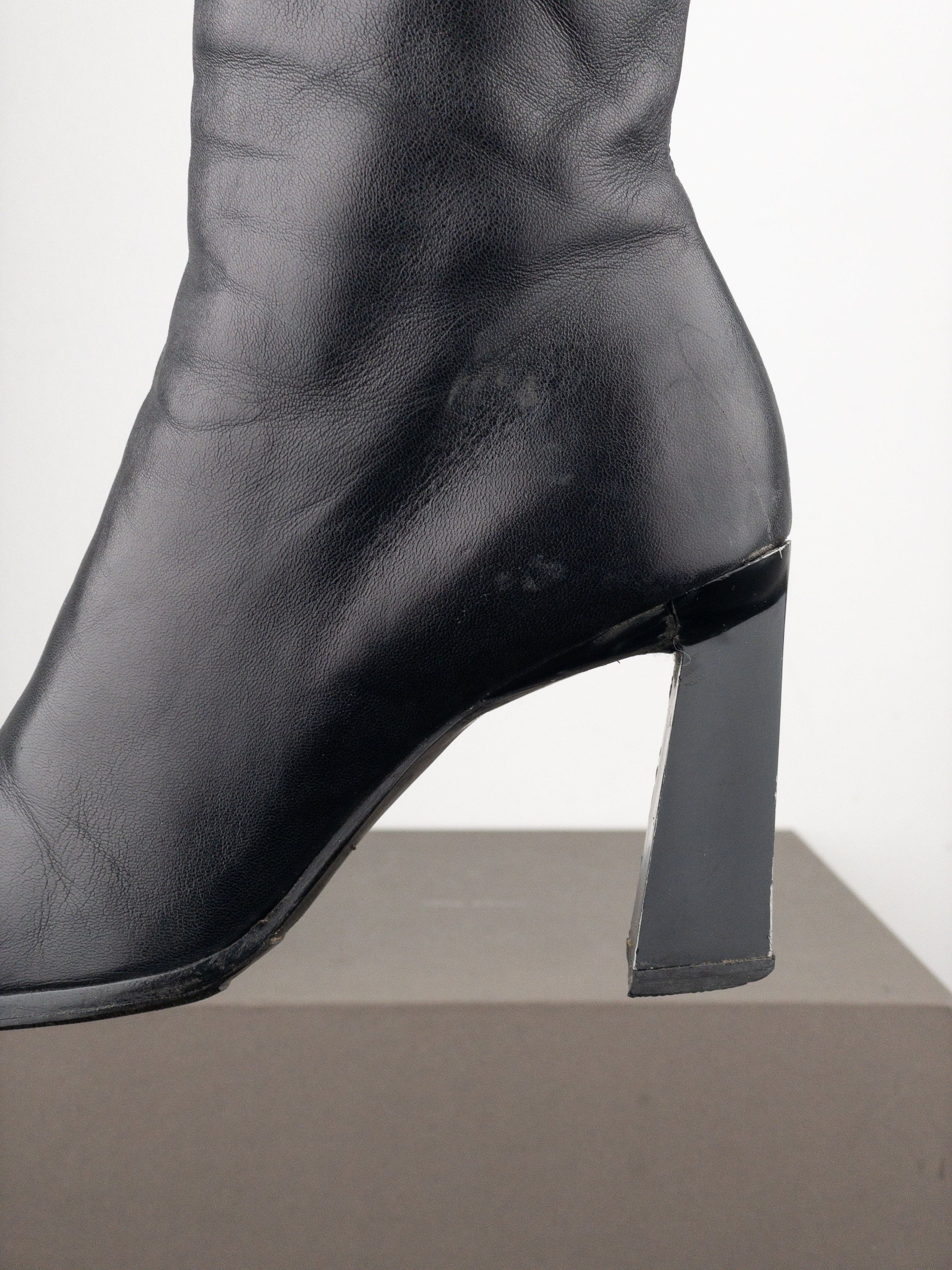 Prada AW99 Square-Toe Sculptural Ankle Heel Boots Size US 9 / IT 39 - 8 Thumbnail