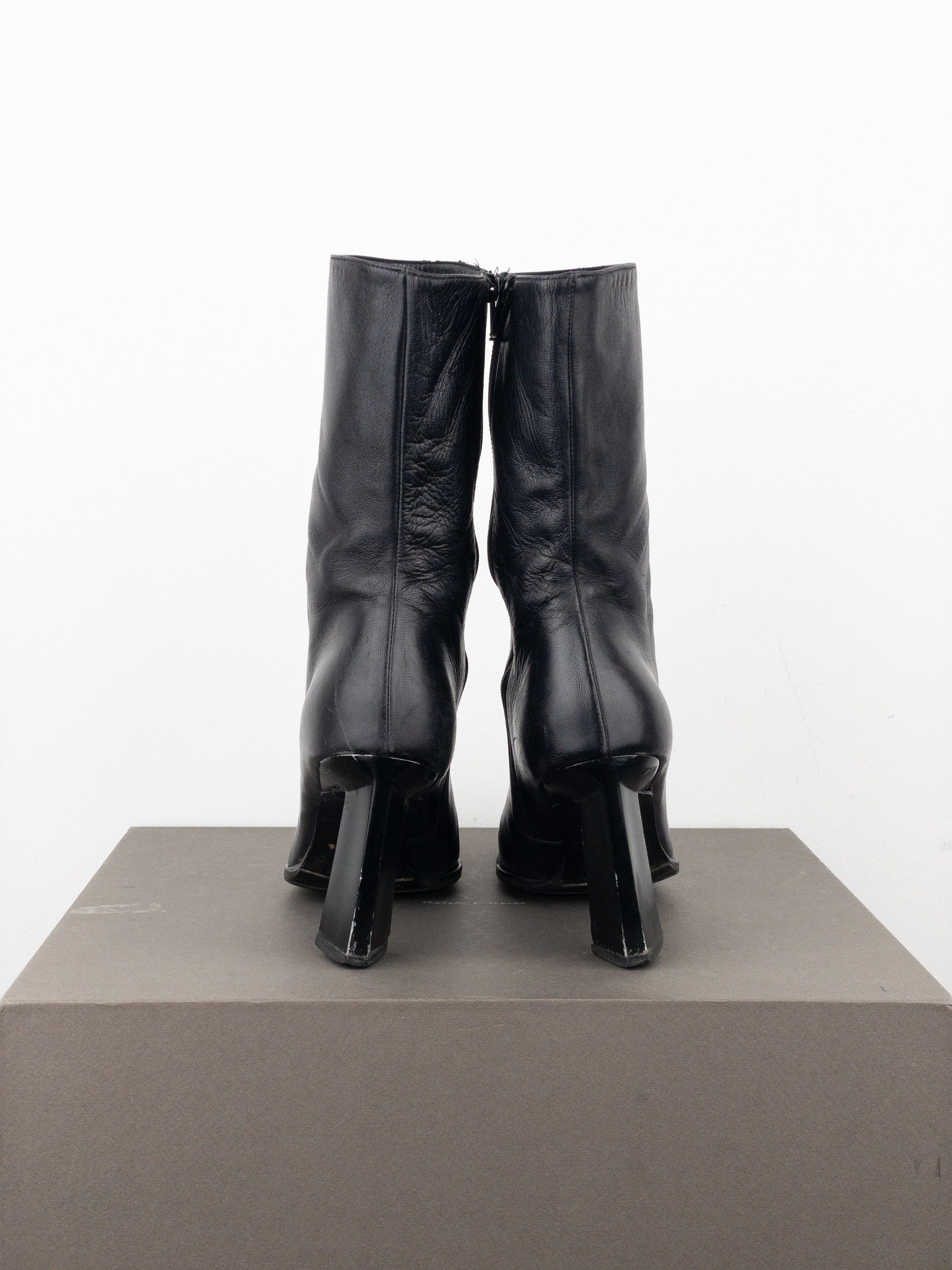 Prada AW99 Square-Toe Sculptural Ankle Heel Boots Size US 9 / IT 39 - 6 Thumbnail