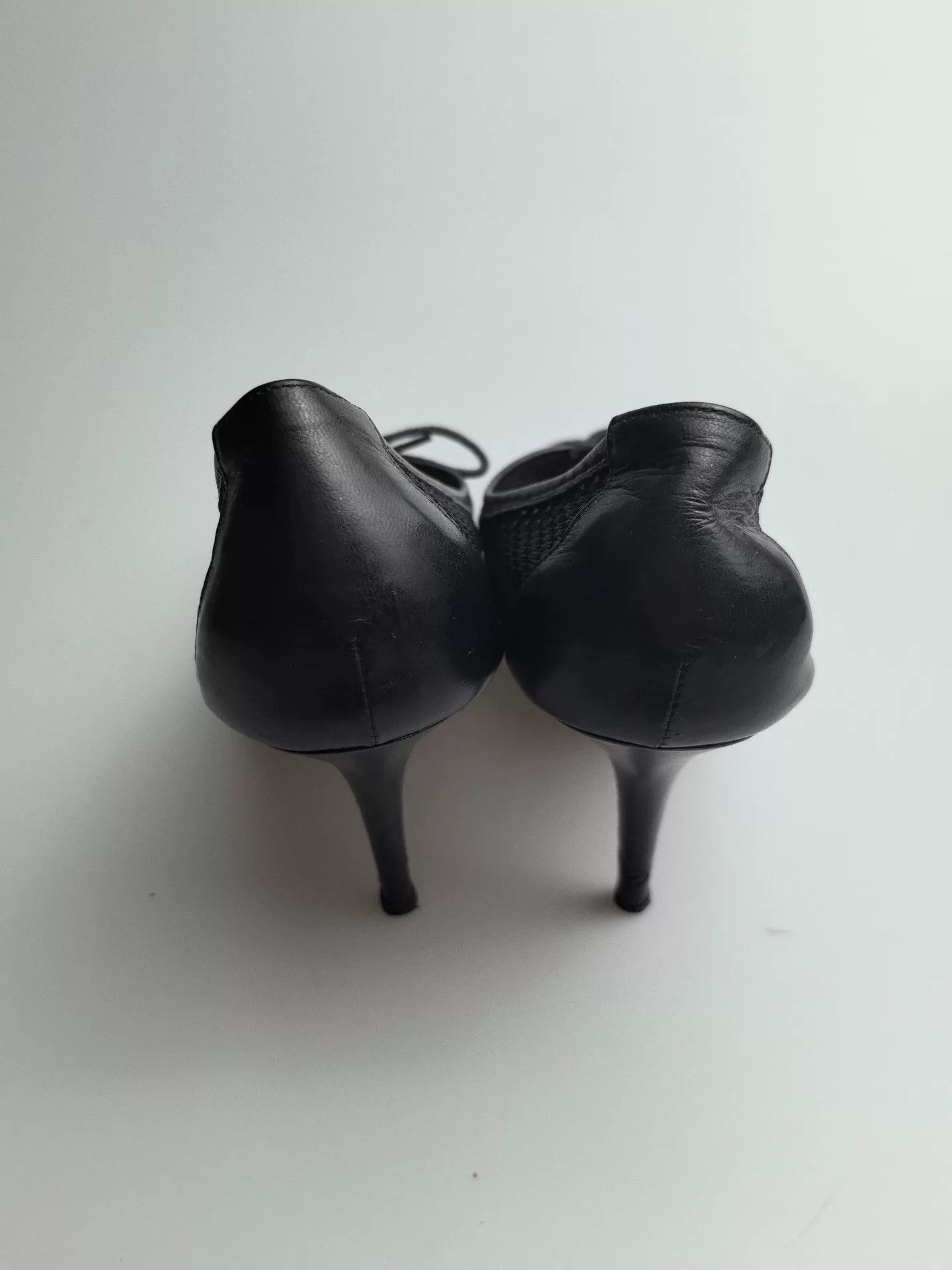 Saint Laurent Paris Saint Laurent Paris Mesh Sandals us_6 Women Size US 6 / IT 36 - 4 Thumbnail