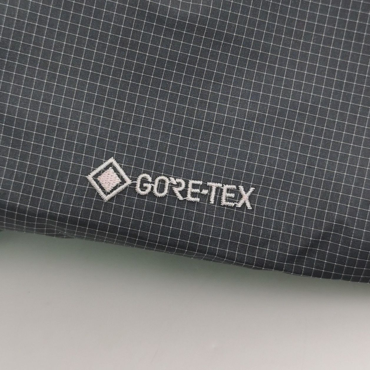 Arc'teryx Arc'teryx Alpha Lightweight GORE-TEX Jacket XL Size US XL / EU 56 / 4 - 4 Thumbnail