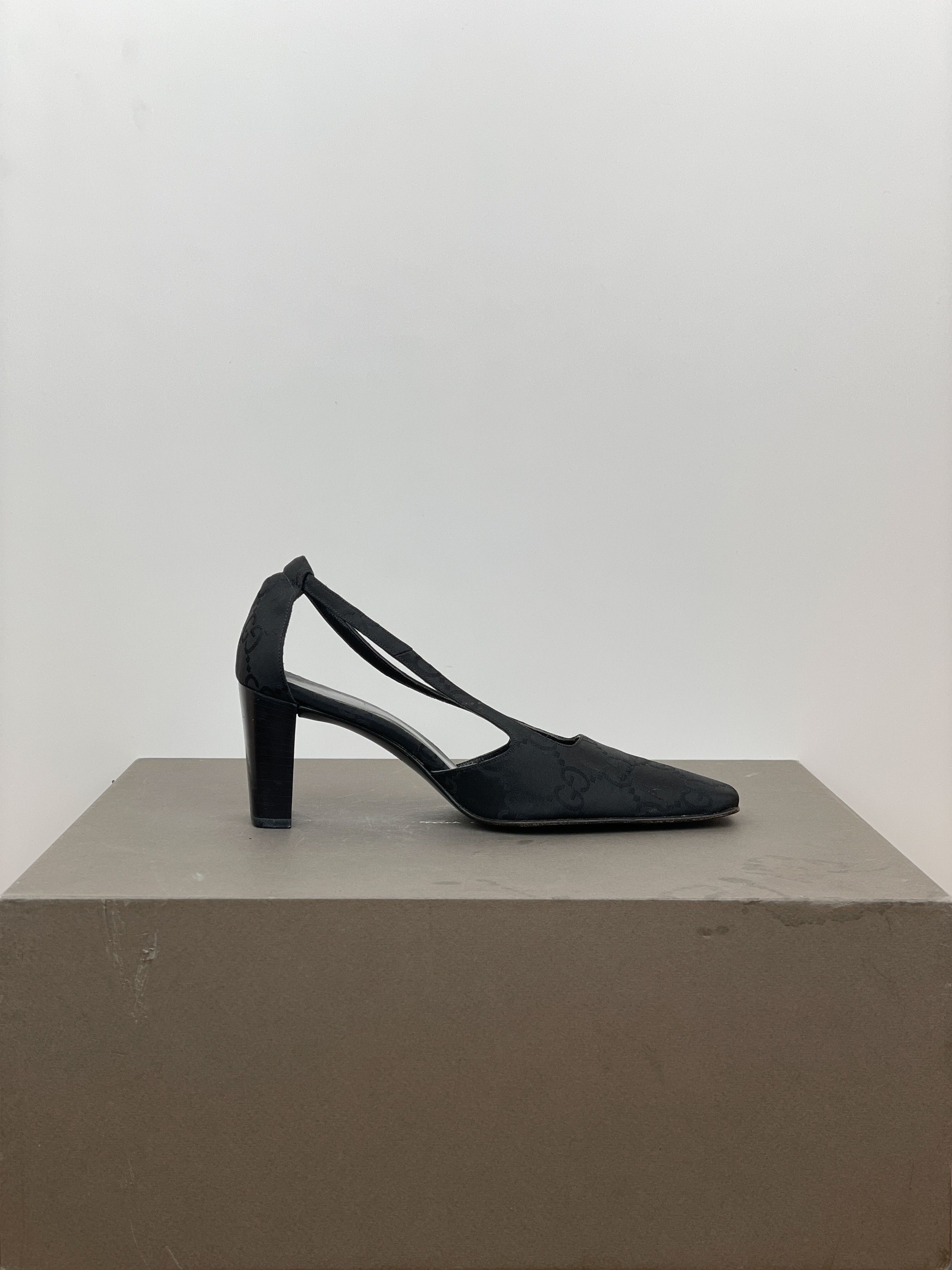 Gucci by Tom Ford SS98 Square Toe Monogram Slingback Pump Heels Size US 5.5 / IT 35.5 - 4 Thumbnail
