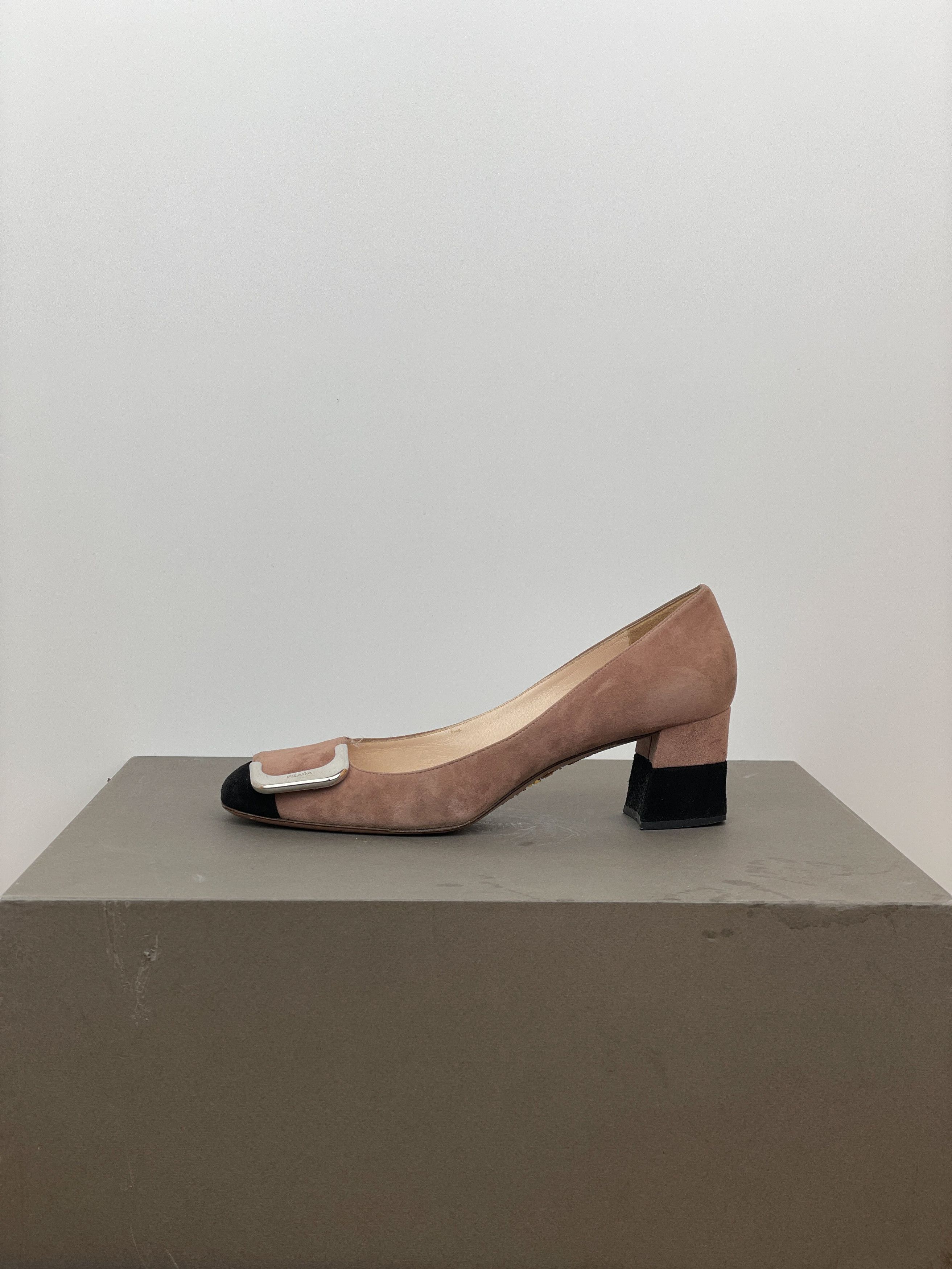 Prada 2000s Suede Large Clasp Ballet Pump Heels Size US 7 / IT 37 - 3 Thumbnail