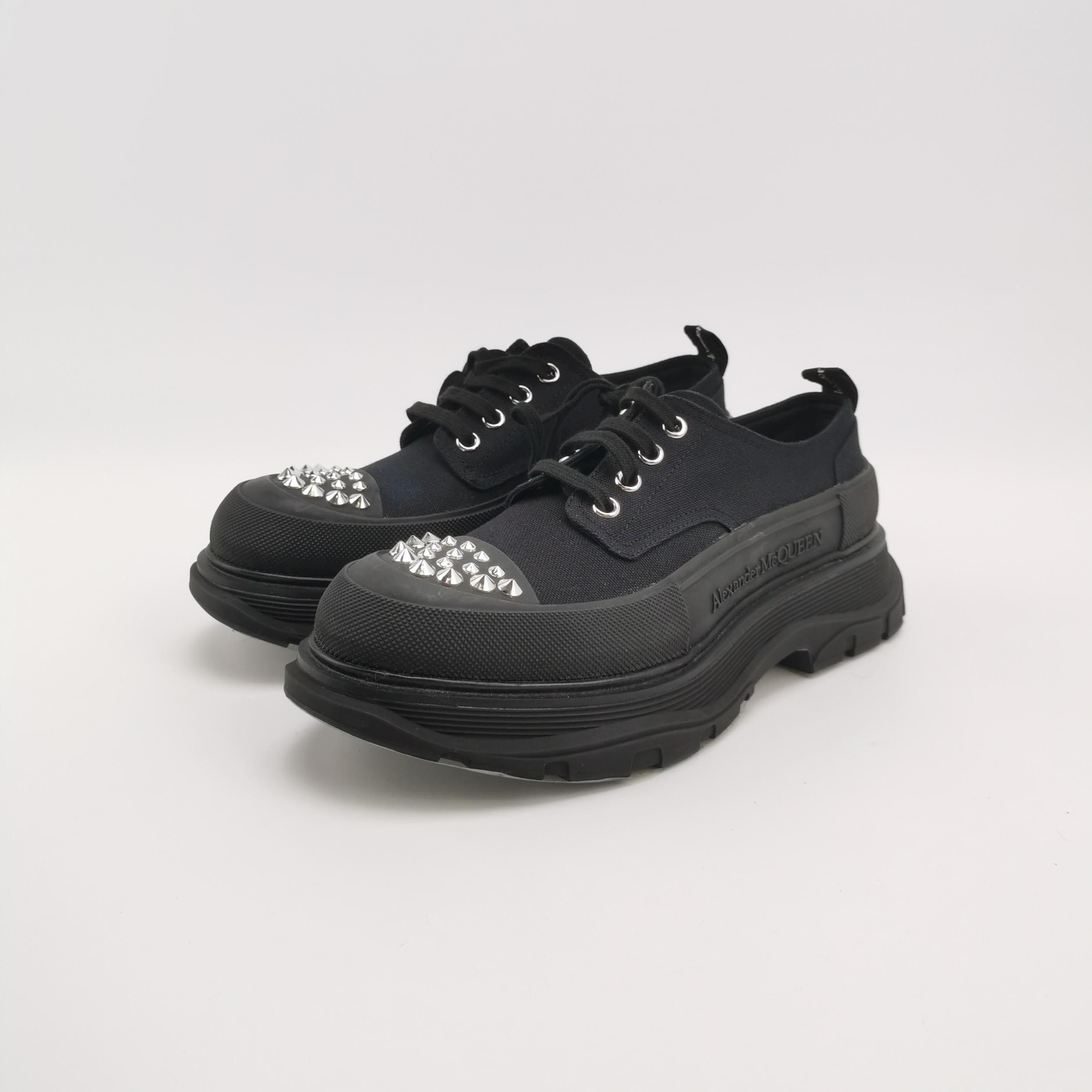 Alexander McQueen Alexander McQueen Studded Tread Slick Sneakers 40 Size US 7 / EU 40 - 2 Thumbnail