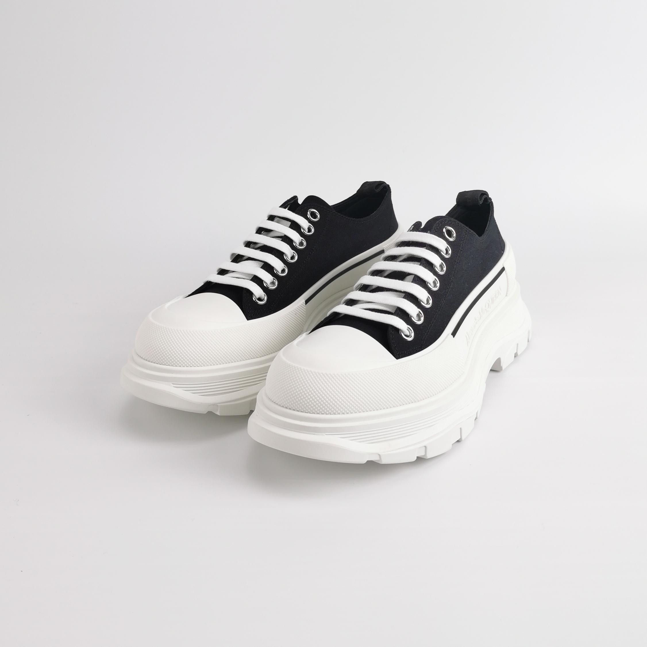 Alexander McQueen Alexander McQueen Tread Slick Canvas Sneakers 41 Size US 8 / EU 41 - 2 Thumbnail