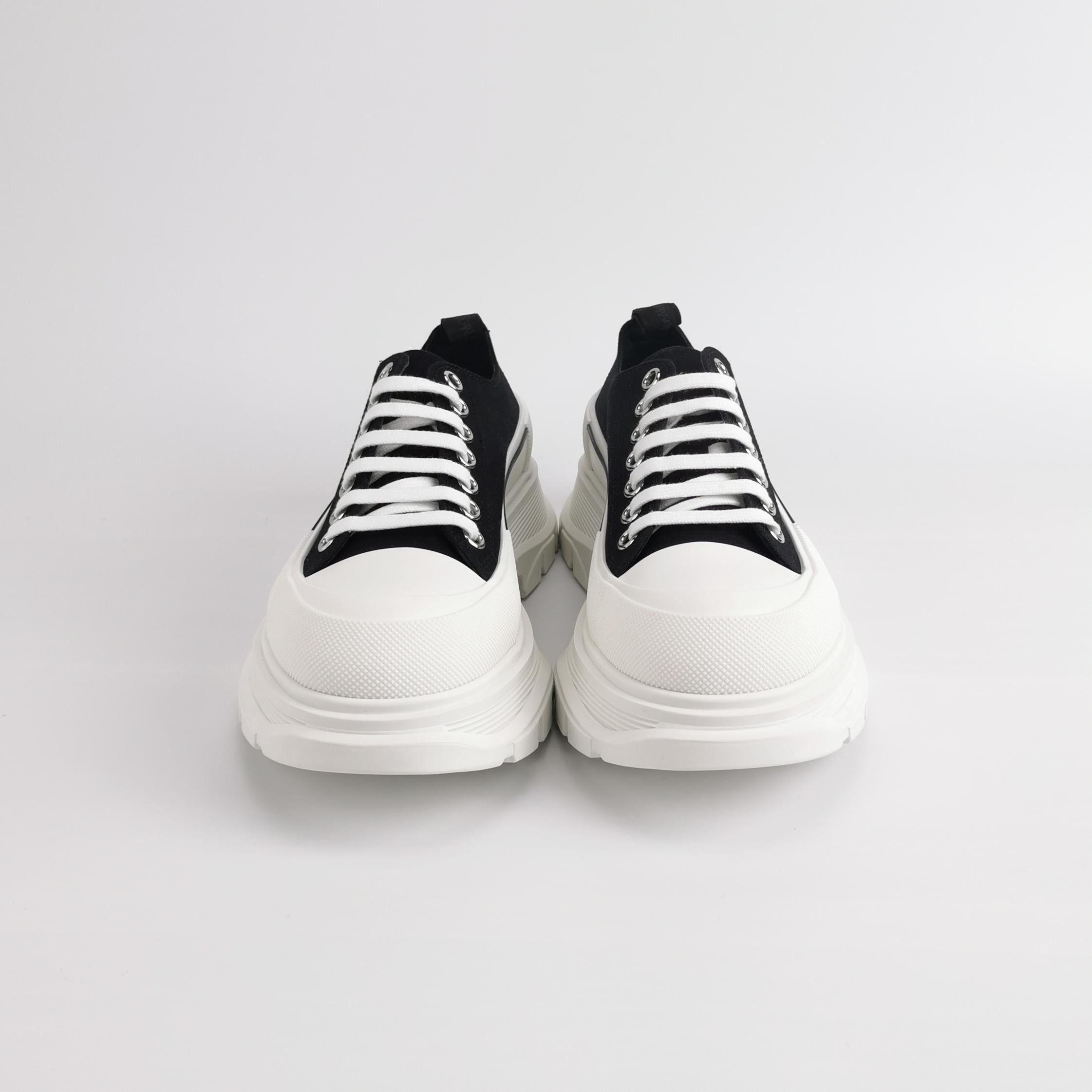 Alexander McQueen Alexander McQueen Tread Slick Canvas Sneakers 41 Size US 8 / EU 41 - 3 Thumbnail
