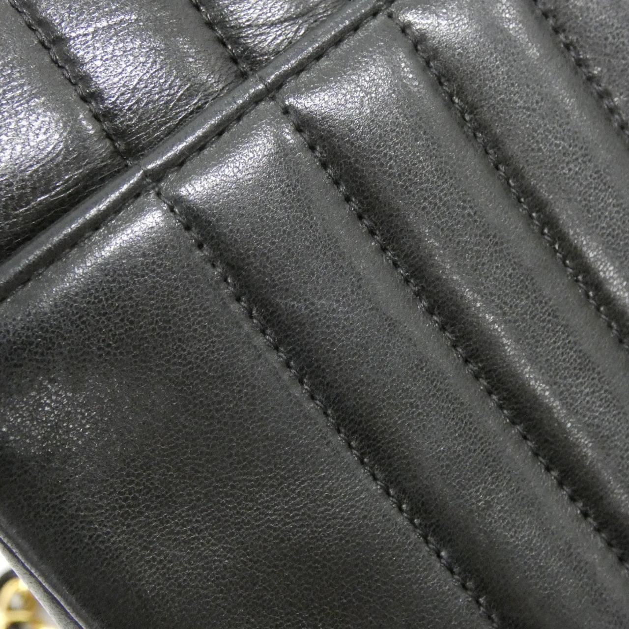 Chanel Chanel Chanel Lambskin Shoulder Bag Leather Shoulder Bag DUTY FREE for USA Size ONE SIZE - 4 Thumbnail
