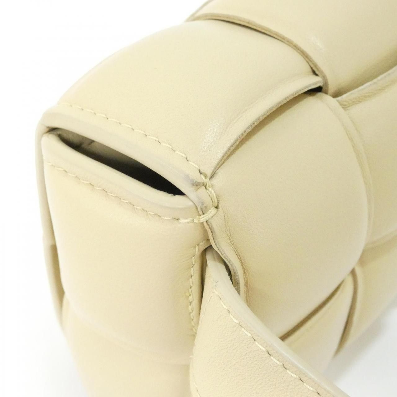 Bottega Veneta Bottega Veneta Bottega Veneta Lamb Waist Bag Leather Belt Bag 710075VCQR1 DUTY FREE for USA Size ONE SIZE - 6 Thumbnail