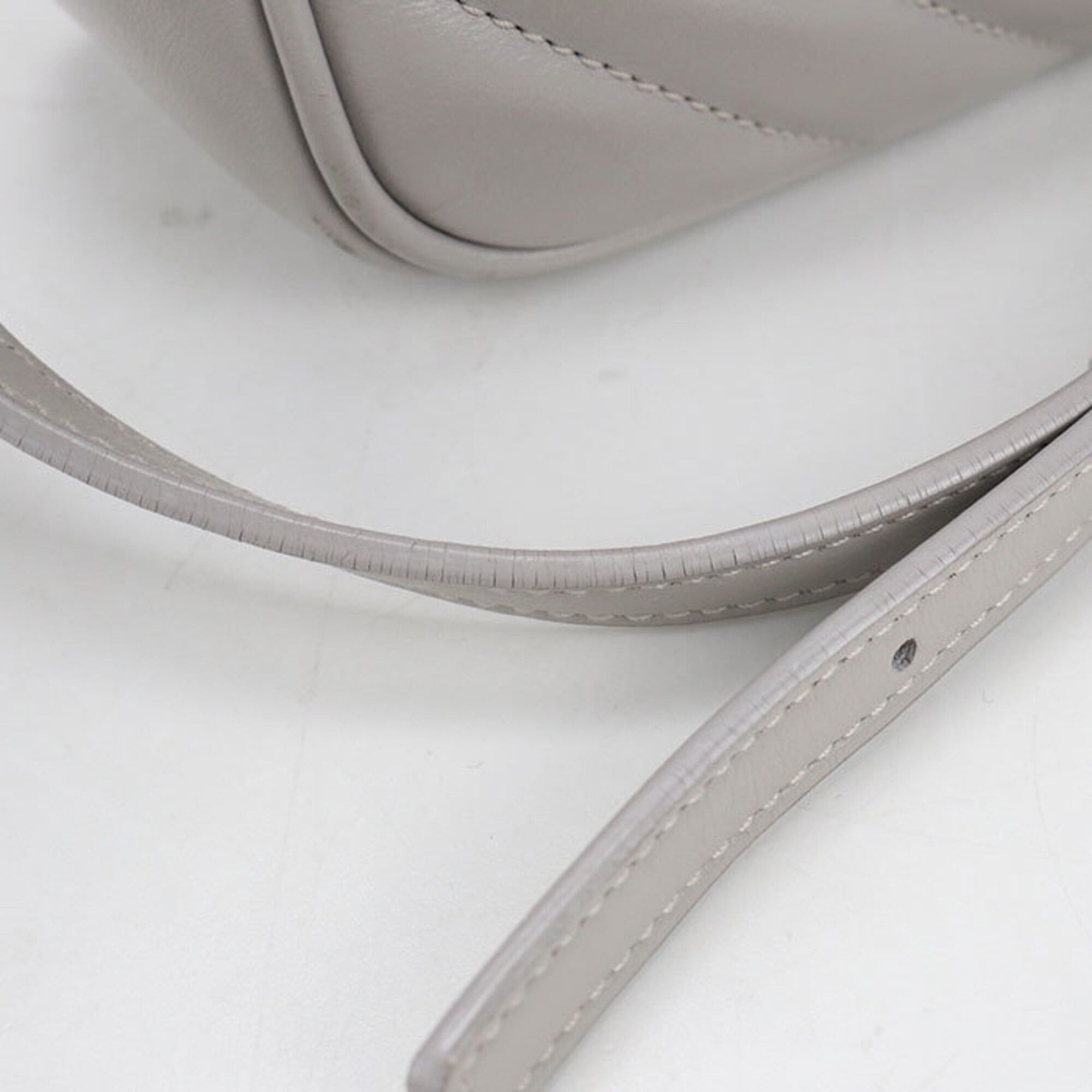 Saint Laurent Paris SAINT LAURENT (Saint Laurent) Crossbody Shoulder Bag 612544 Camera Bag, Women's, Gray Size ONE SIZE - 10 Thumbnail