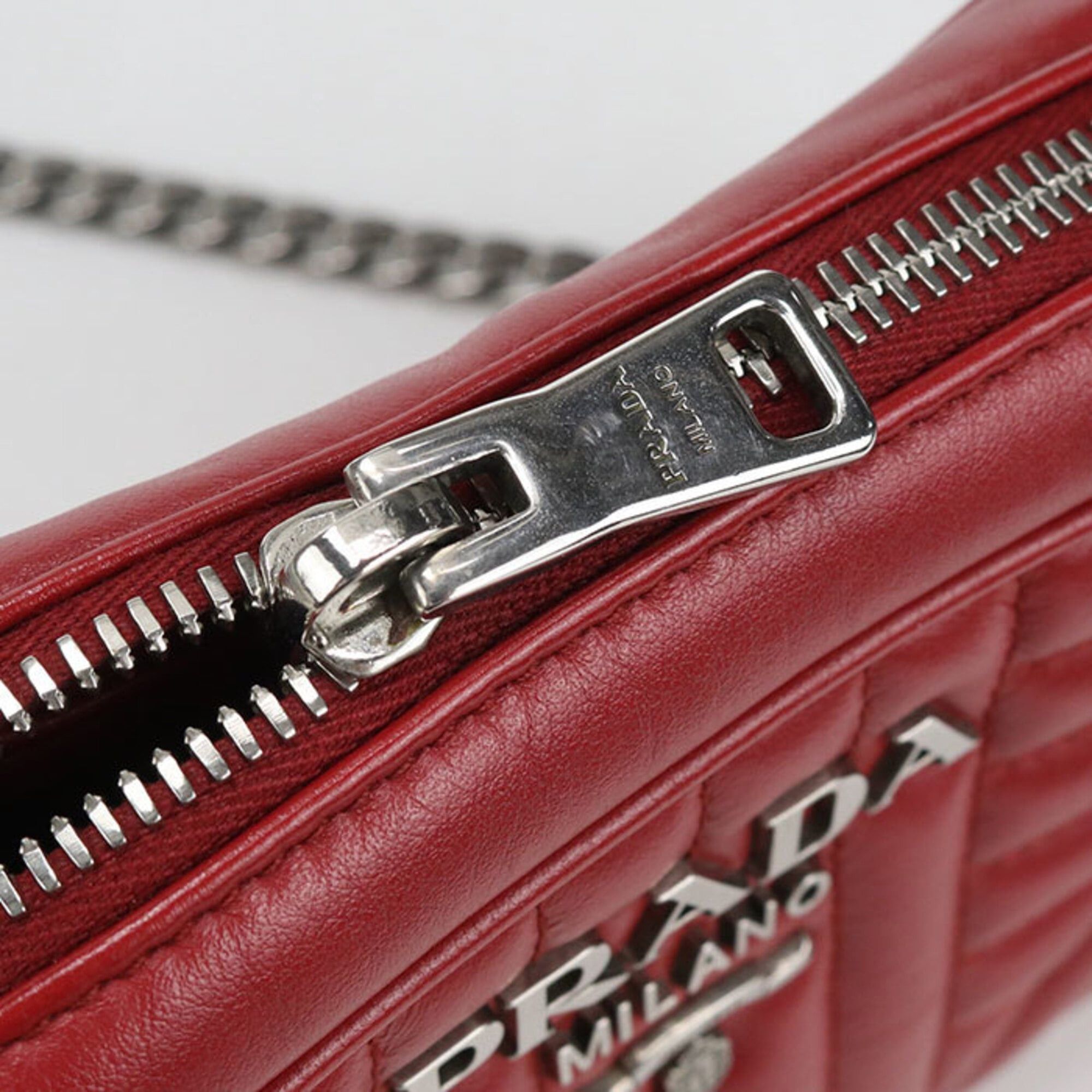 Prada Prada Crossbody Shoulder Bag 1BH083 Chain Diagram Women's Red Size ONE SIZE - 5 Thumbnail