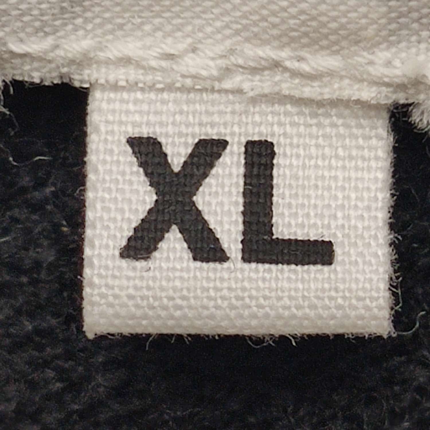 Comme des Garcons PLAY Comme des Garçons Play Wool Heart Cardigan Size XL Size US XL / EU 56 / 4 - 6 Thumbnail