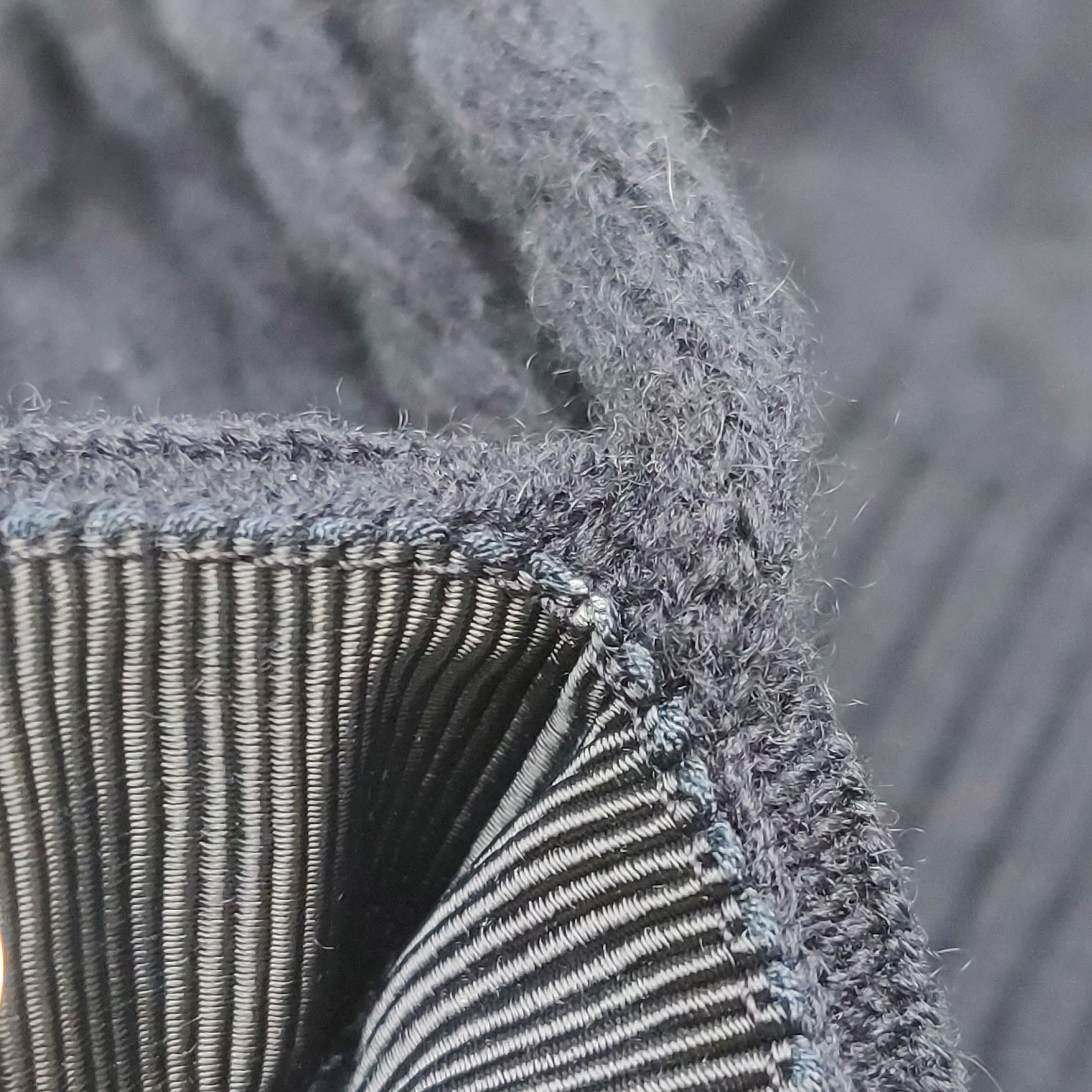 Thom Browne Thom Browne 4-Bar Cashmere Cable Knit Sweater 1 Size US S / EU 44-46 / 1 - 9 Thumbnail