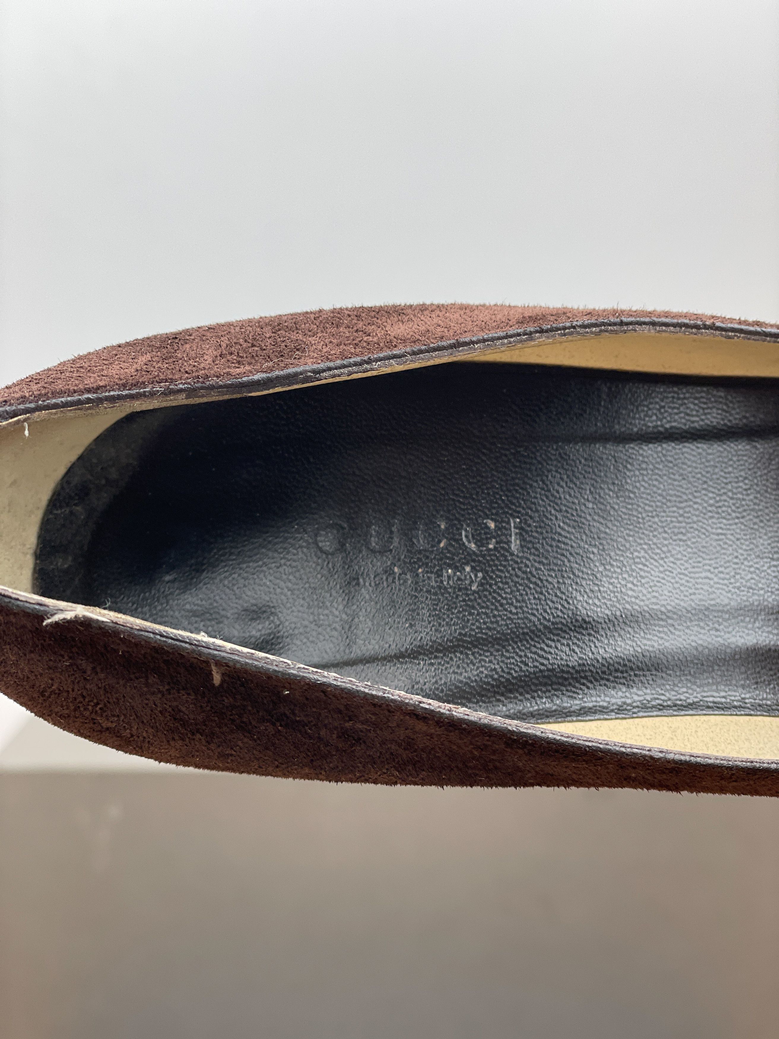 Gucci by Tom Ford 1990s Suede Pointed-Toe Horsebit Heel Pumps Size US 6.5 / IT 36.5 - 9 Thumbnail