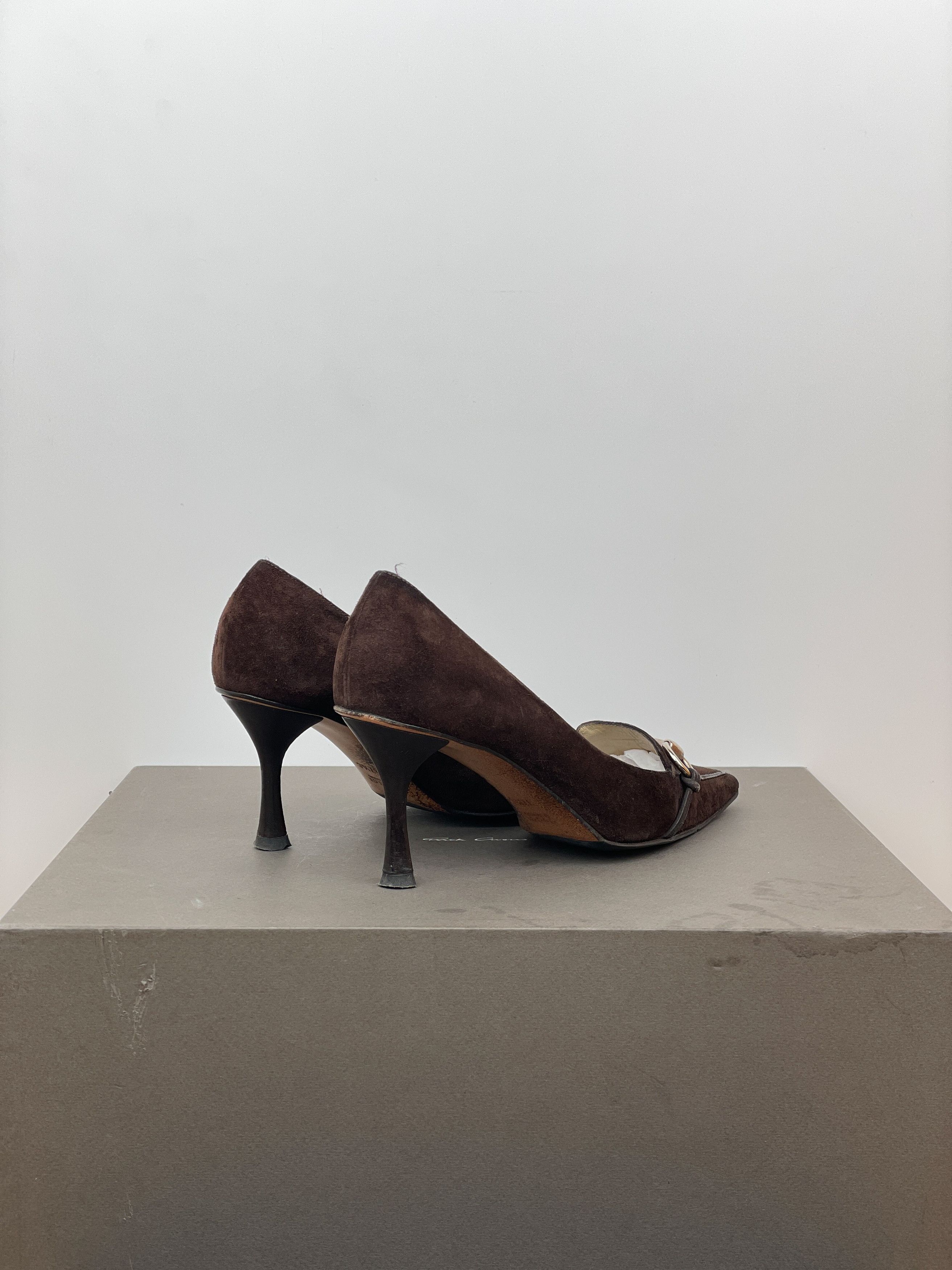 Gucci by Tom Ford 1990s Suede Pointed-Toe Horsebit Heel Pumps Size US 6.5 / IT 36.5 - 2 Thumbnail