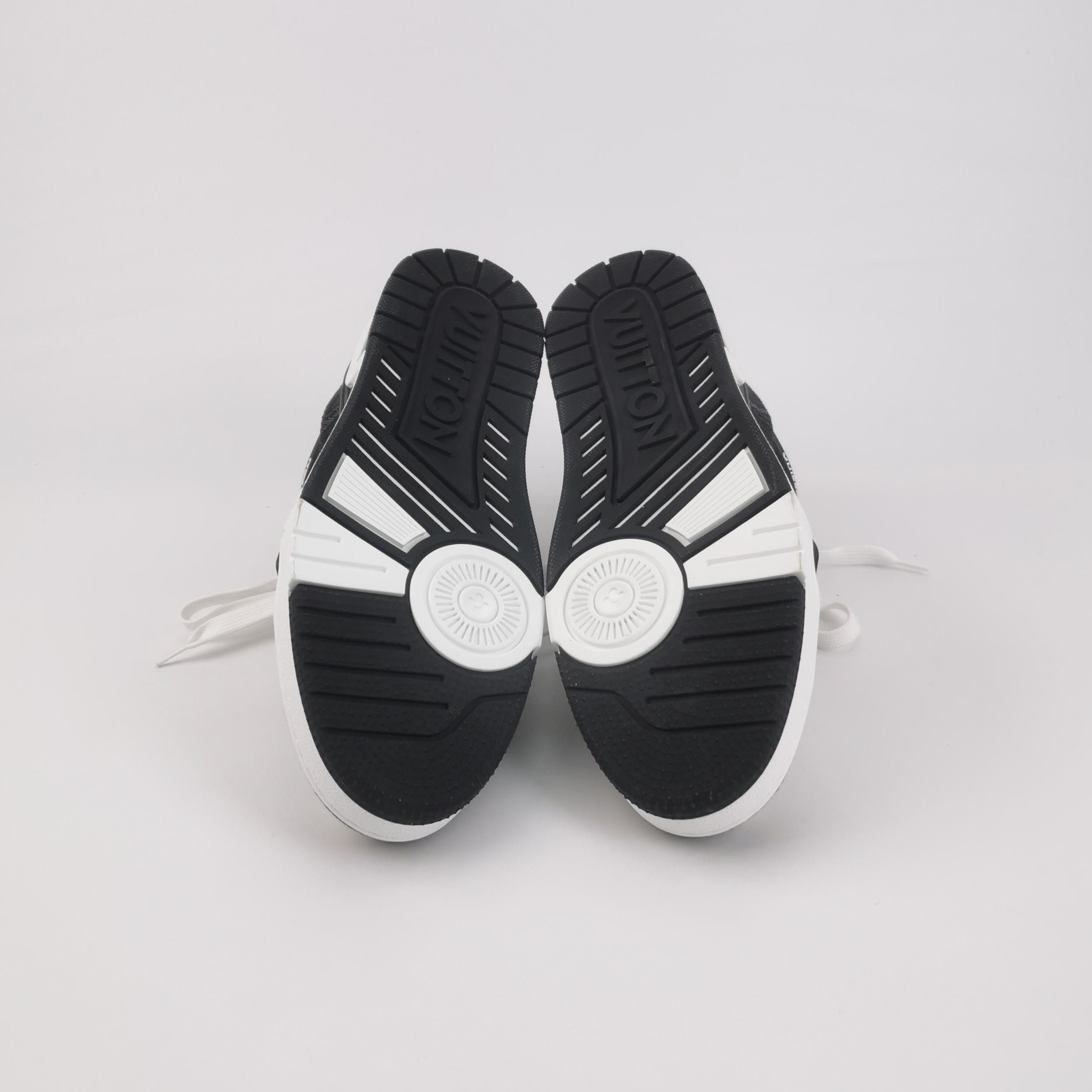 Louis Vuitton Louis Vuitton Monogram Trainer Sneakers 42 Size US 9 / EU 42 - 5 Thumbnail