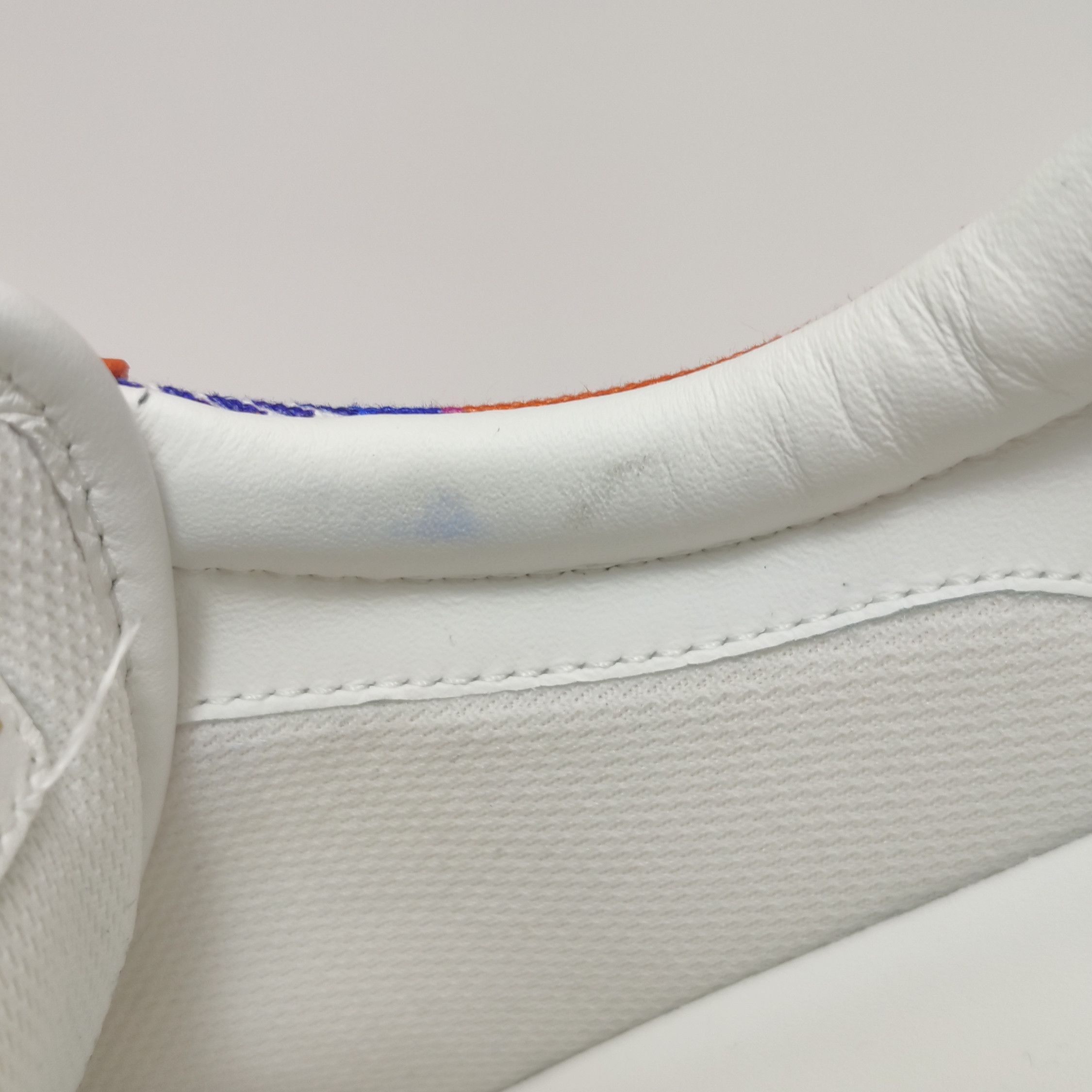 Louis Vuitton Louis Vuitton Color-blocked Low-Top Sneakers 42 Size US 9 / EU 42 - 12 Thumbnail
