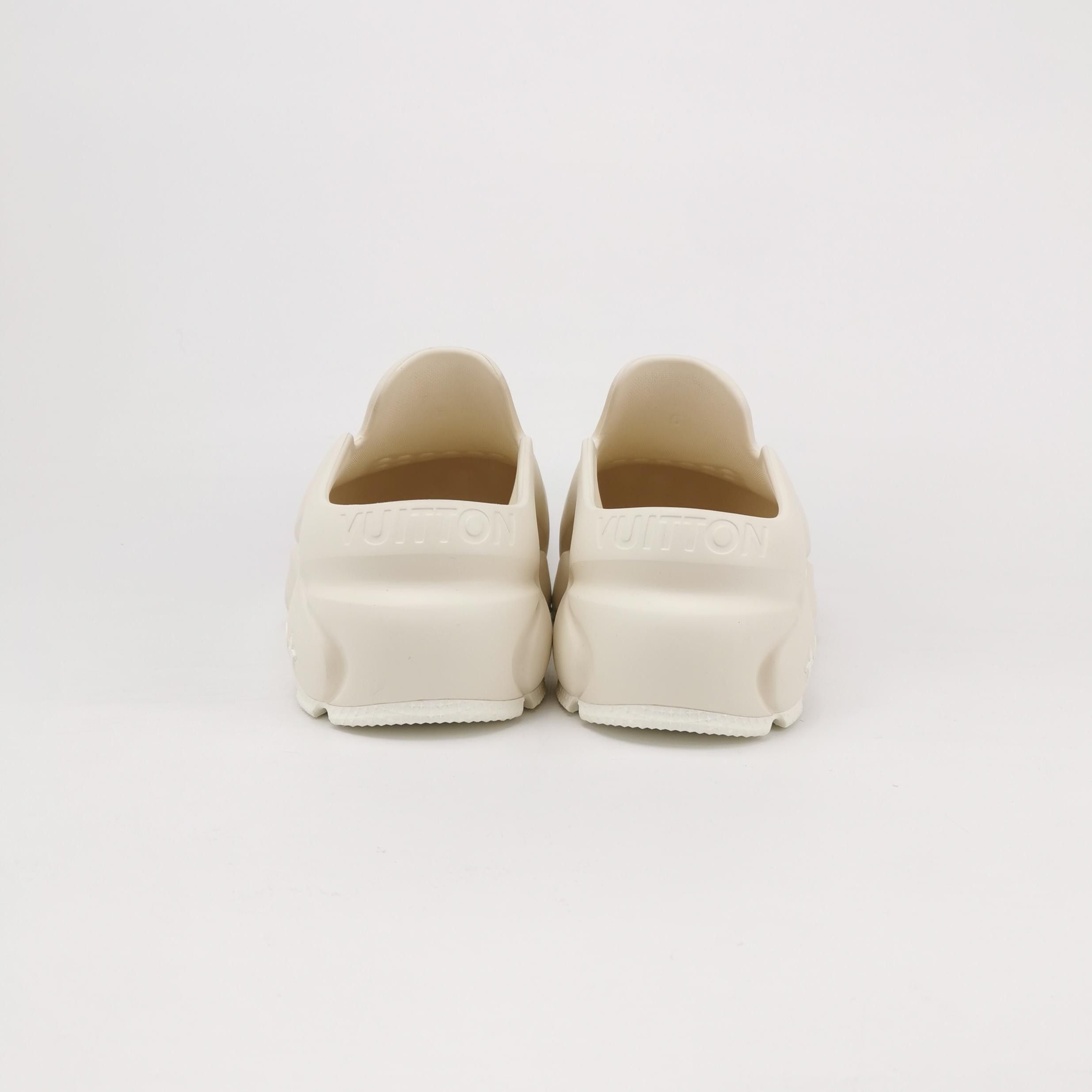 Louis Vuitton Louis Vuitton Shark Clog Sandals EU 39.5 Size US 6 / EU 39 - 4 Thumbnail