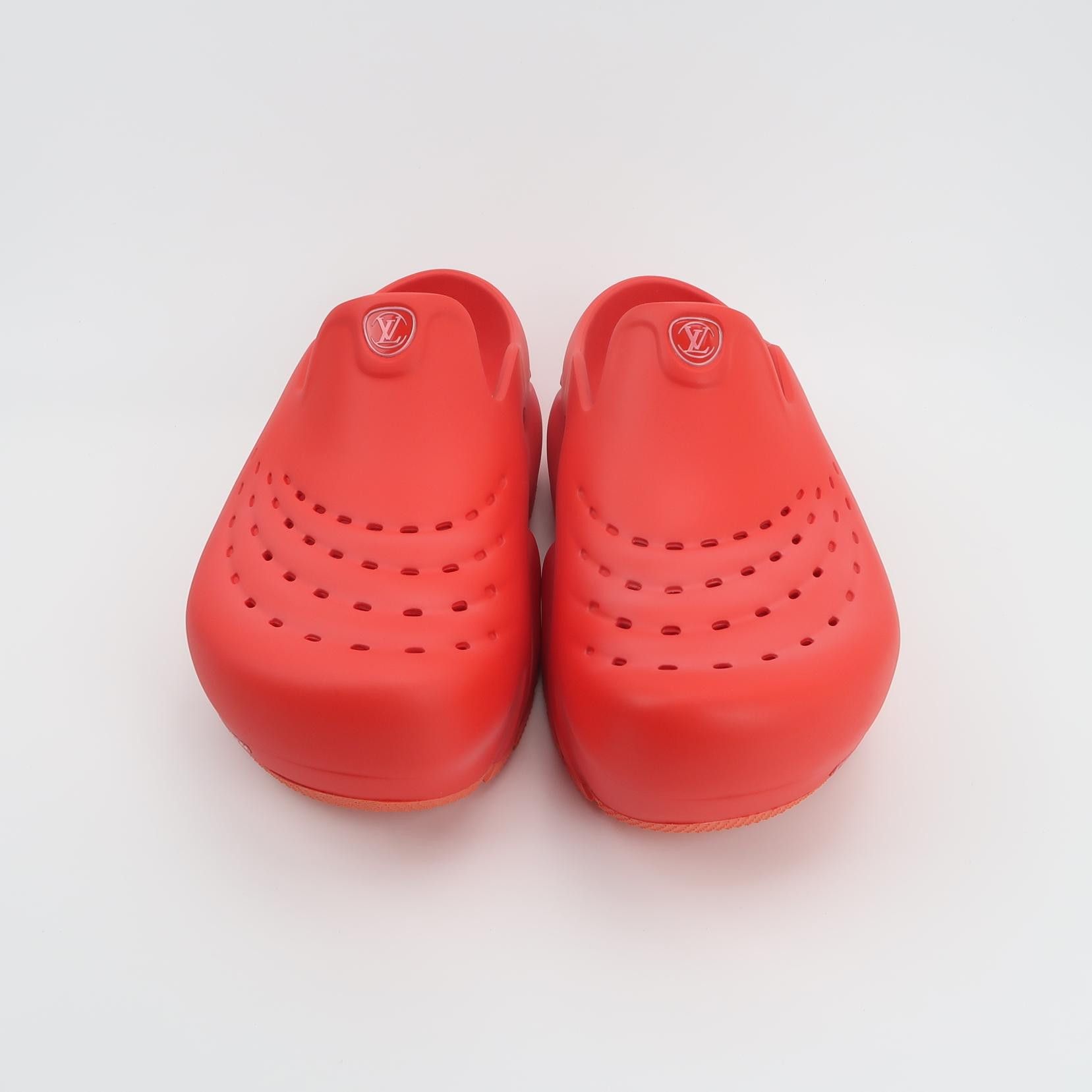 Louis Vuitton Louis Vuitton Red Shark Clog Size 43.5 Size US 10 / EU 43 - 3 Thumbnail