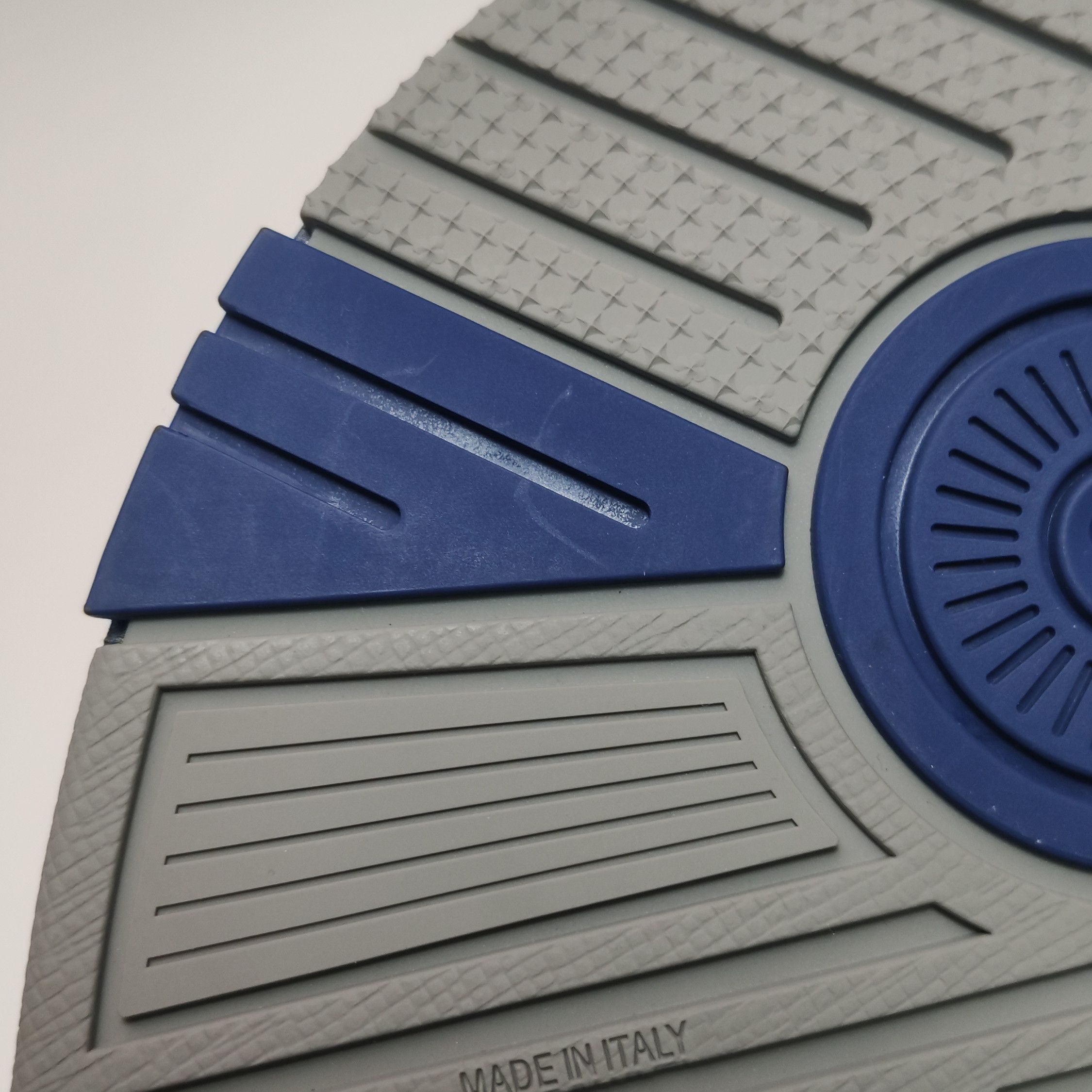 Louis Vuitton Louis Vuitton Blue Leather Logo Sandals Size 40.5 Size US 7 / EU 40 - 7 Thumbnail