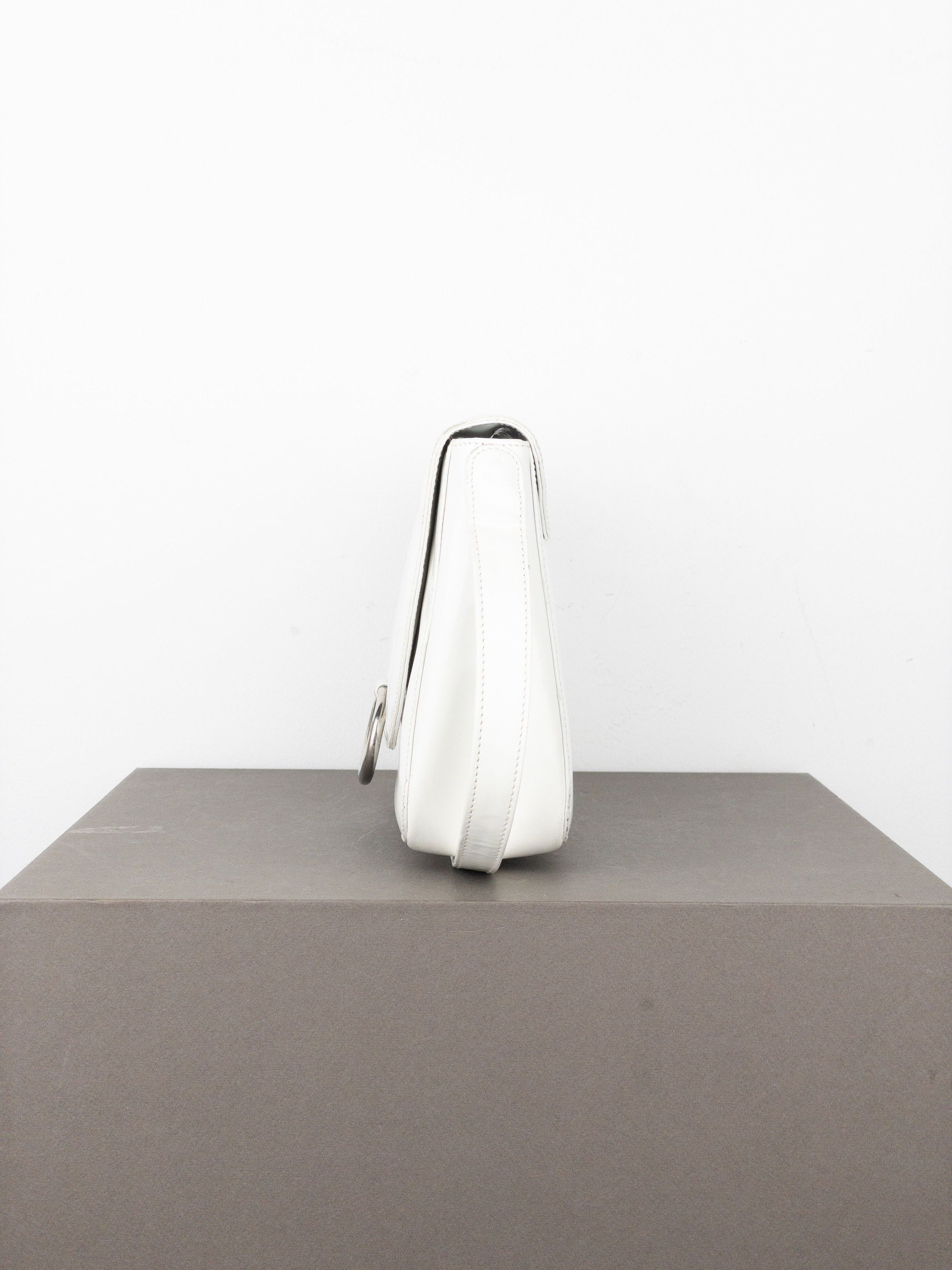 Prada 2000s Metal Ring Leather Shoulder Bag Size ONE SIZE - 4 Thumbnail