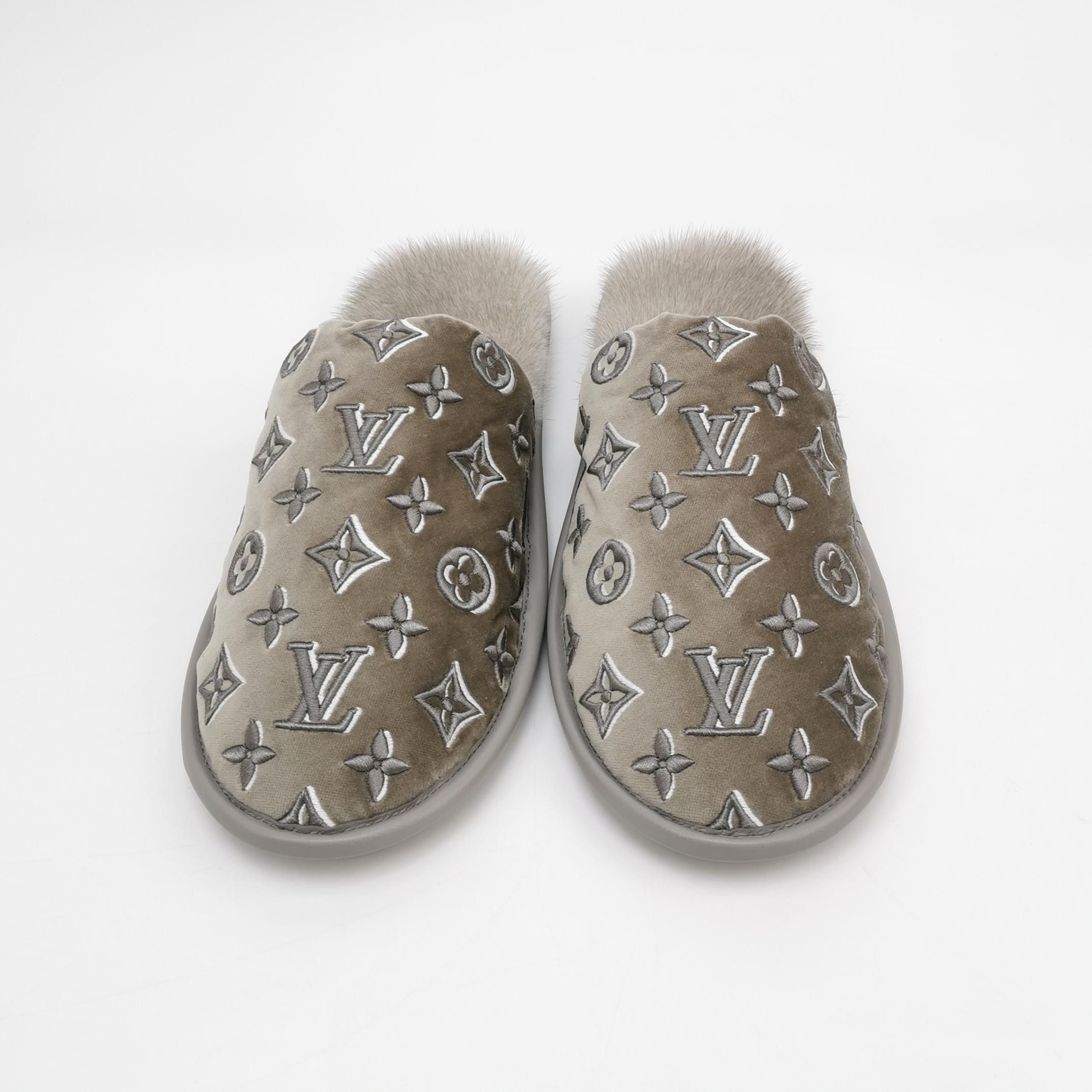 Louis Vuitton Louis Vuitton Monogram Velvet Fur Slides 40 Size US 10 / IT 40 - 3 Thumbnail