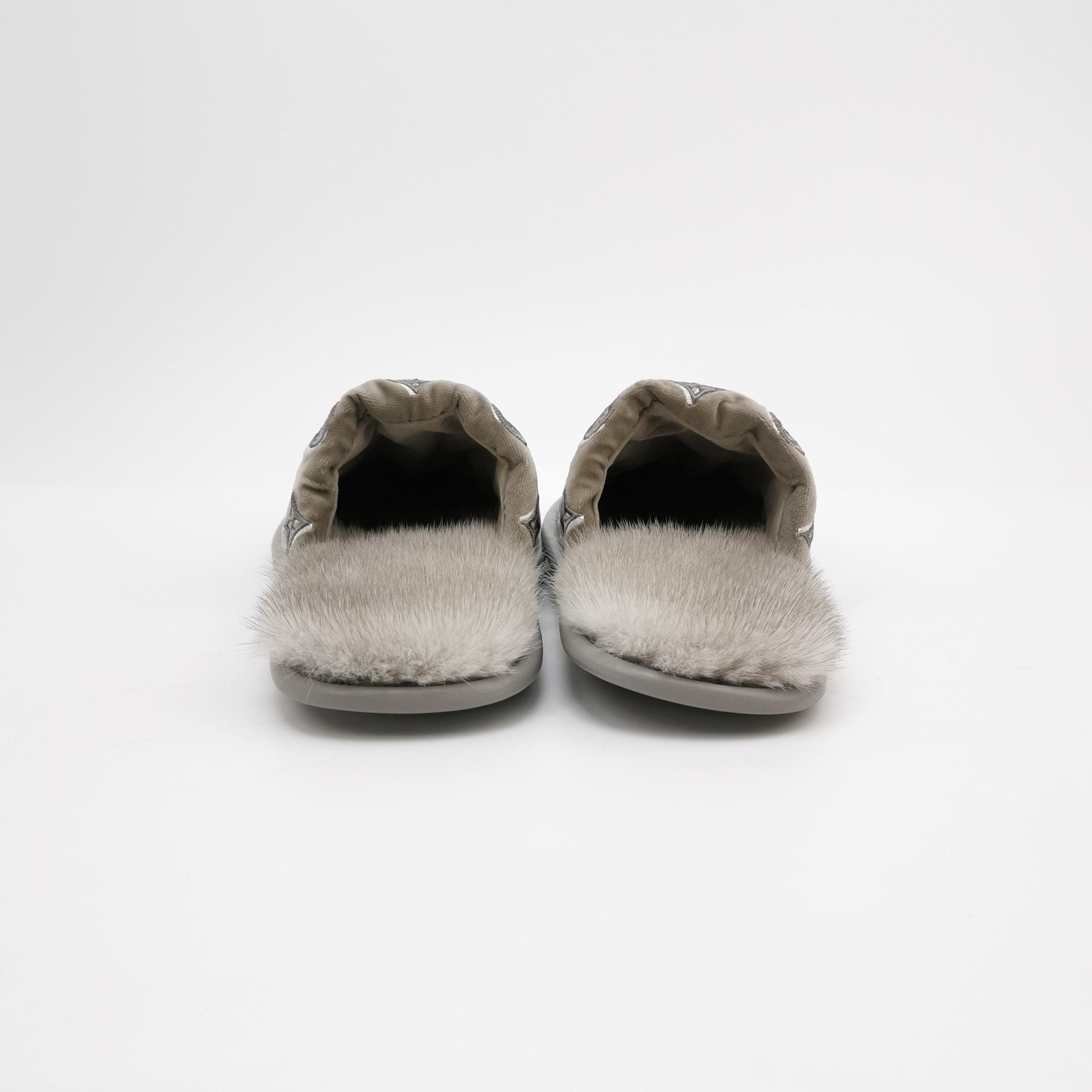 Louis Vuitton Louis Vuitton Monogram Velvet Fur Slides 40 Size US 10 / IT 40 - 4 Thumbnail