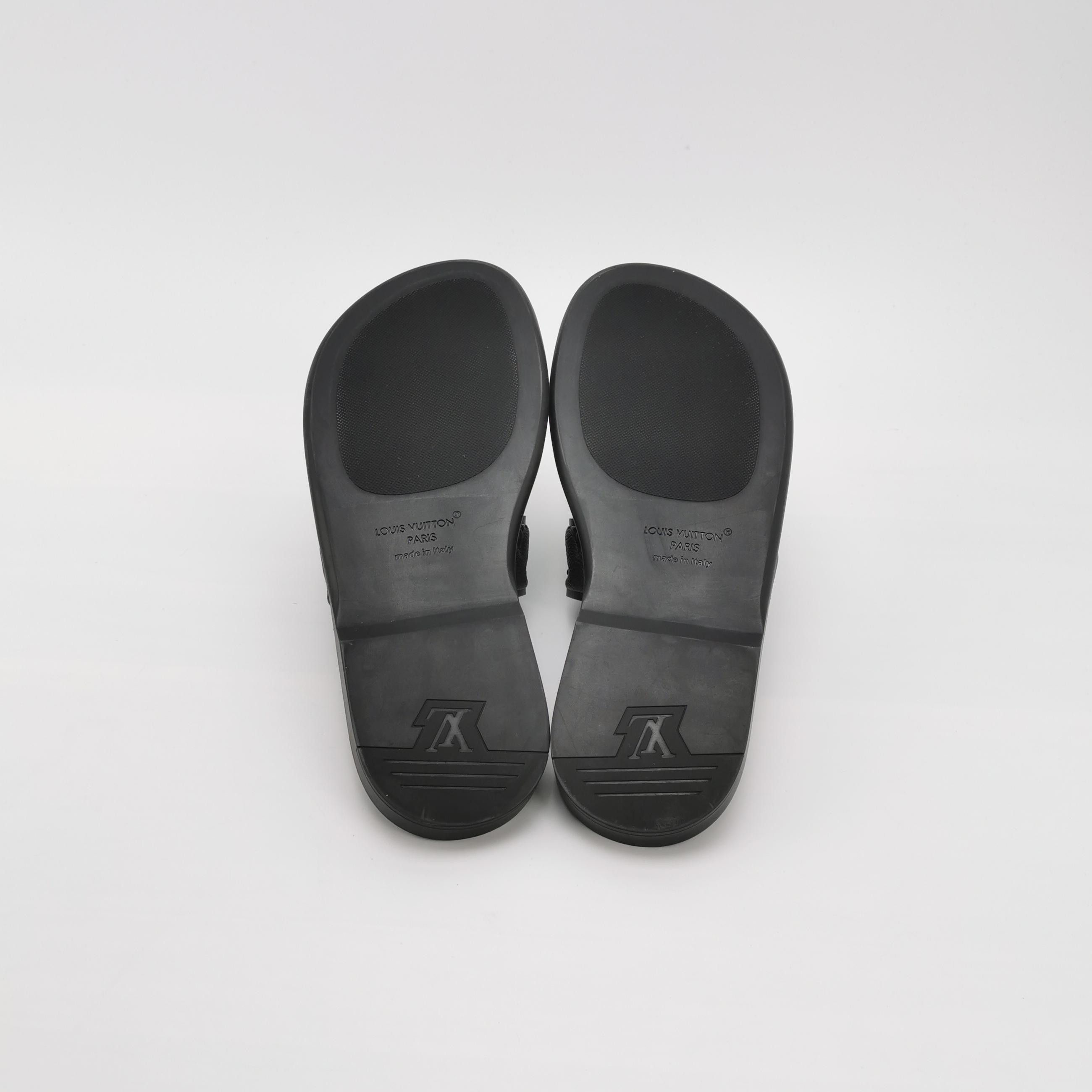 Louis Vuitton Louis Vuitton Oasis Monogram Embossed Slides 41.5 Size US 8 / EU 41 - 5 Thumbnail